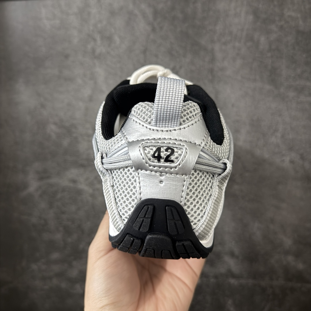 Balenciaga巴黎世家 Radar 圆头系带 做旧效果 低帮 生活休闲鞋巴黎世家25代轻薄款经典黑