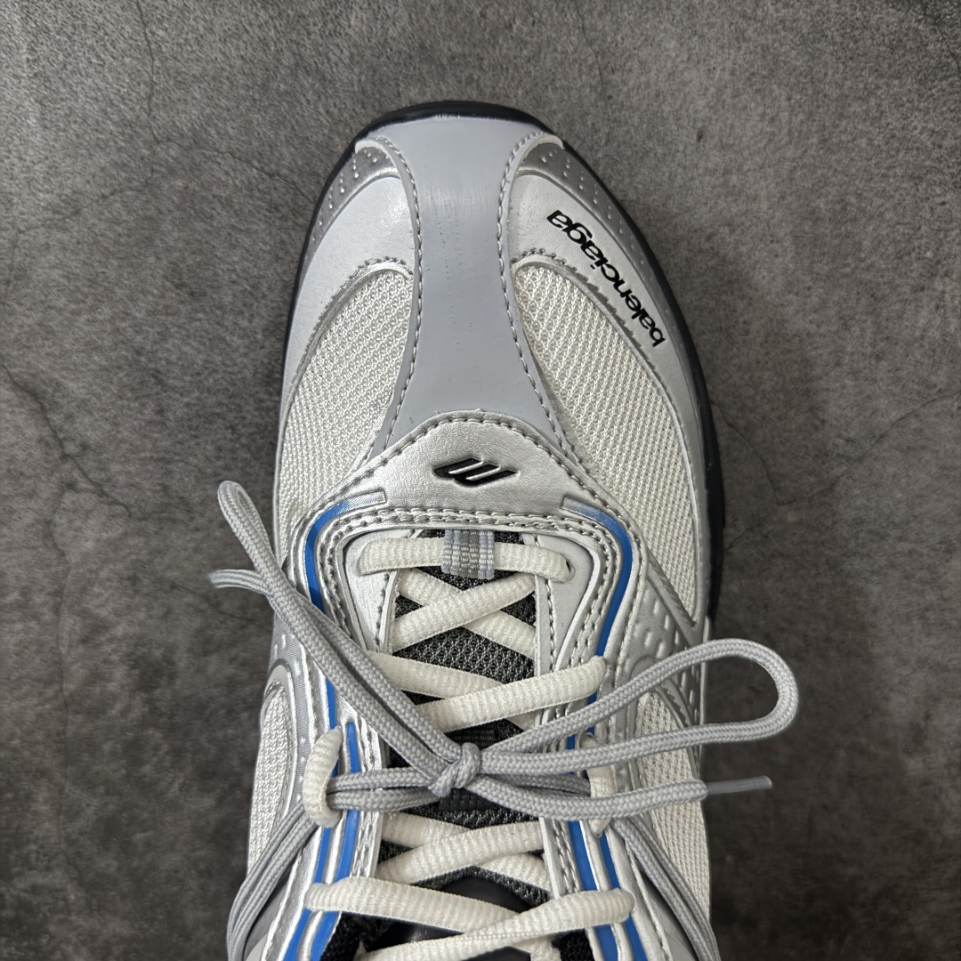 Balenciaga巴黎世家 Radar 圆头系带 做旧效果 低帮 生活休闲鞋巴黎世家25代轻薄款经典黑