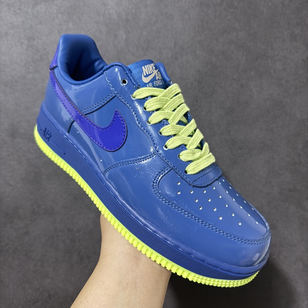 Nike Air Force 1'07 Low 联名 空军一号低帮休闲板鞋 IO4489-400 Nike Air Force 1'07 Low 联名 空军一号低帮休闲板鞋 IO4489-400