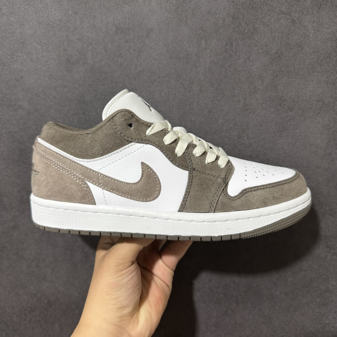 【H11纯原】Nike Air Jordan 1 Low SE AJ1 乔一 舒适贴合 防滑耐磨 低帮 复古篮球鞋 货号：553558-046 尺码：35.5 36 36.5 37.5 38 38.5 39 40 40.5 41 42 42.5 43 44 45 46 47.5 #H11顶级纯原 纯原外贸平台特供订单 #全套原纸板楦头开发 #原厂特供材料配套加持 #确保原汁原味 完美呈现版型 #原档数据独家私模大底 #男女鞋同步官方开发至48.5 #原装进口轻量化鞋垫 #进口港宝加持 后跟自然饱满 还原公司包裹性 #鞋面采用原装数据贴合技术 #全方位贴合包裹脚型 #鞋跟部鞋底牵引设计 #提供强大的抓地性能 #更适应不同实战场地路面-莆田鞋