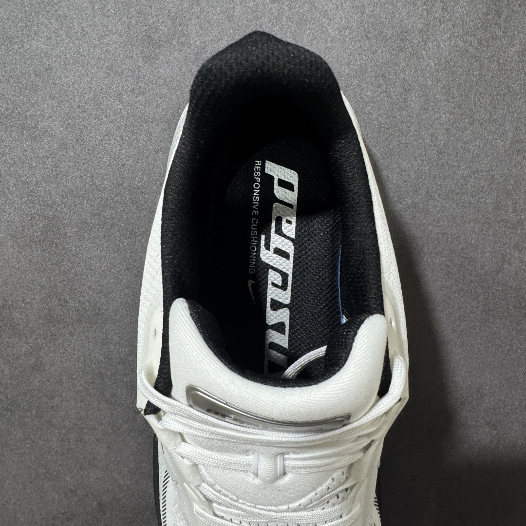 NK AIR ZOOM PEGASUS 42 登月休闲运动跑鞋兼顾迅疾外观和稳固脚感后跟覆面和中足动态支