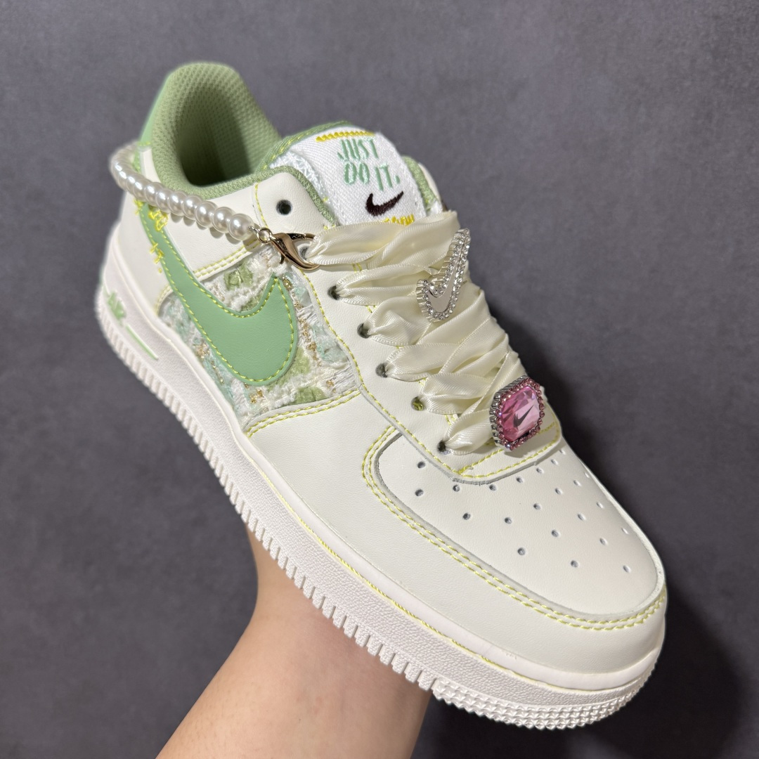 手绘涂鸦“青珠画境”Nike Air Force 1 “Jade Pearl Canvas”空军一号定制