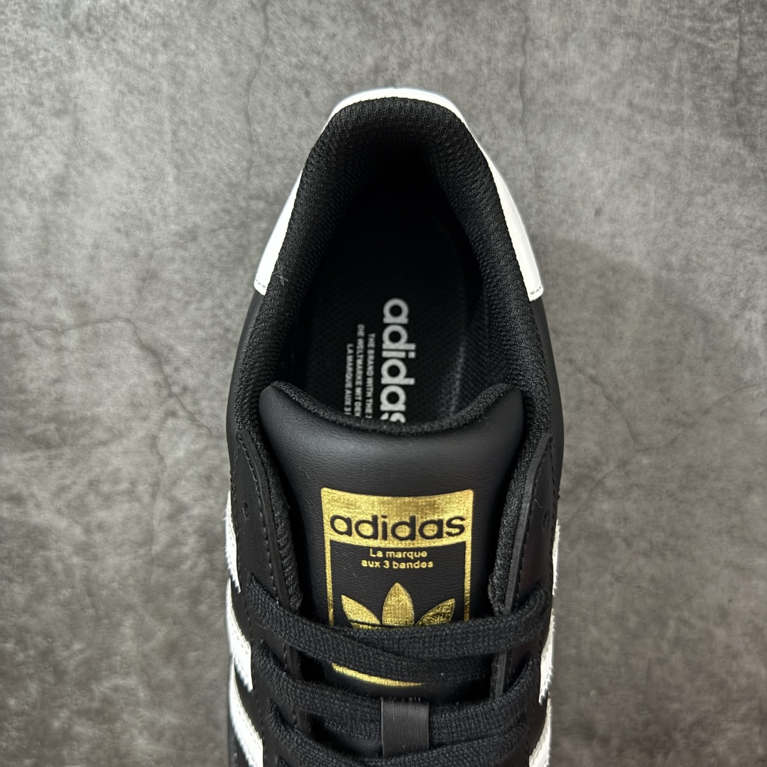 图片[8]-【H11顶级头层版】adidas originals Superstar 2 贝壳头 简约经典 舒适时尚 复古板鞋 男女同款 黑白 货号：EG4959 全新升级版 皮料改进至头层原厂皮 原盒 原底原料 开模打造 原厂织唛鞋标 高精密准度 原楦原纸板开发 匹配原版98%以上 后跟垫棉独家呈现 反口里弧度正确 原厂鞋垫 背胶 后跟电绣针数 与正品一致 原厂皮料 原厂车缝线 质感无敌 皮料切割干净 无任何毛边 清洁度细节完美 进口港宝加持 后跟自然饱满 还原公司包裹性 鞋面采用原装数据贴合技术 全方位贴合包裹脚型 鞋跟部鞋底牵引设计 提供强大的抓地性能 更适应不同实战场地路面 尺码：35.5 36 36.5 37.5 38 38.5 39 40 40.5 41 42 42.5 43 44 45-选品中心