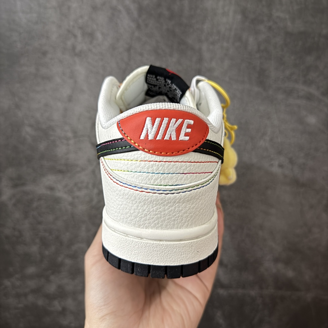 Dunk x POP MART联名款