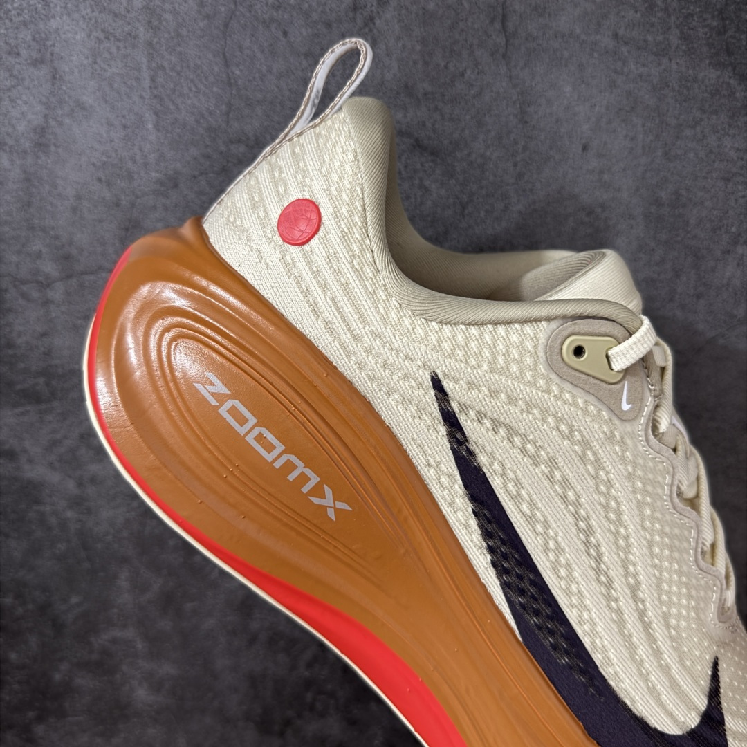 Nike Air Zoom Vomero Plus 全新科技运动跑鞋 IM6679-258目前市场最