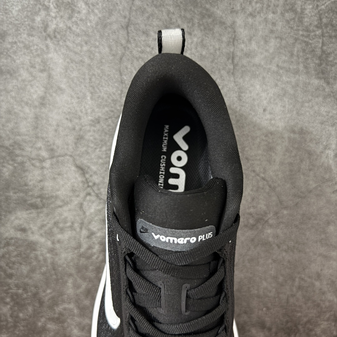 Nike Air Zoom Vomero Plus 全新科技运动跑鞋 HV8150-002市场顶级版