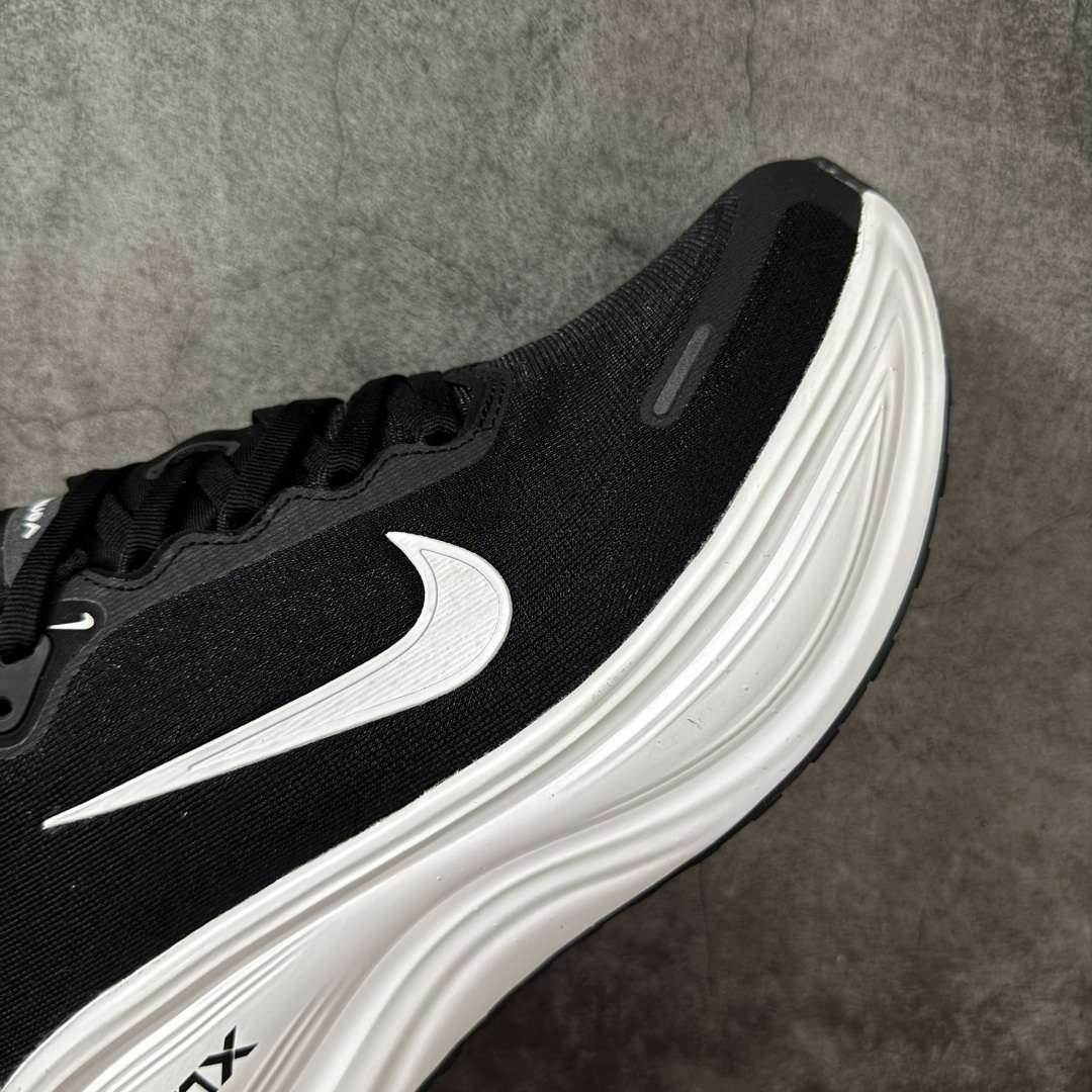 Nike Air Zoom Vomero Plus 全新科技运动跑鞋 HV8150-002市场顶级版