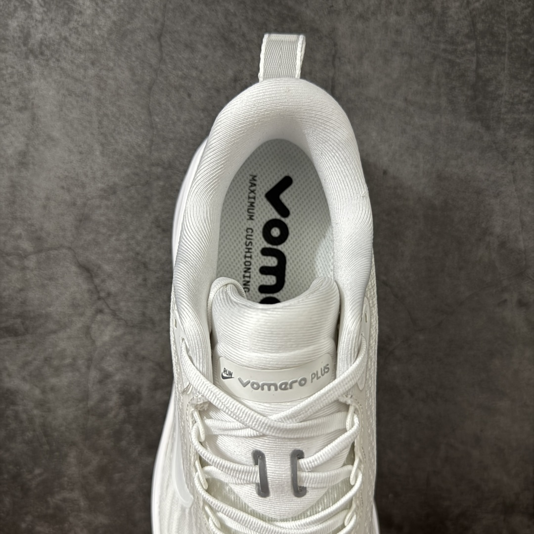 Nike Air Zoom Vomero Plus 全新科技运动跑鞋 HV8150-102市场顶级版