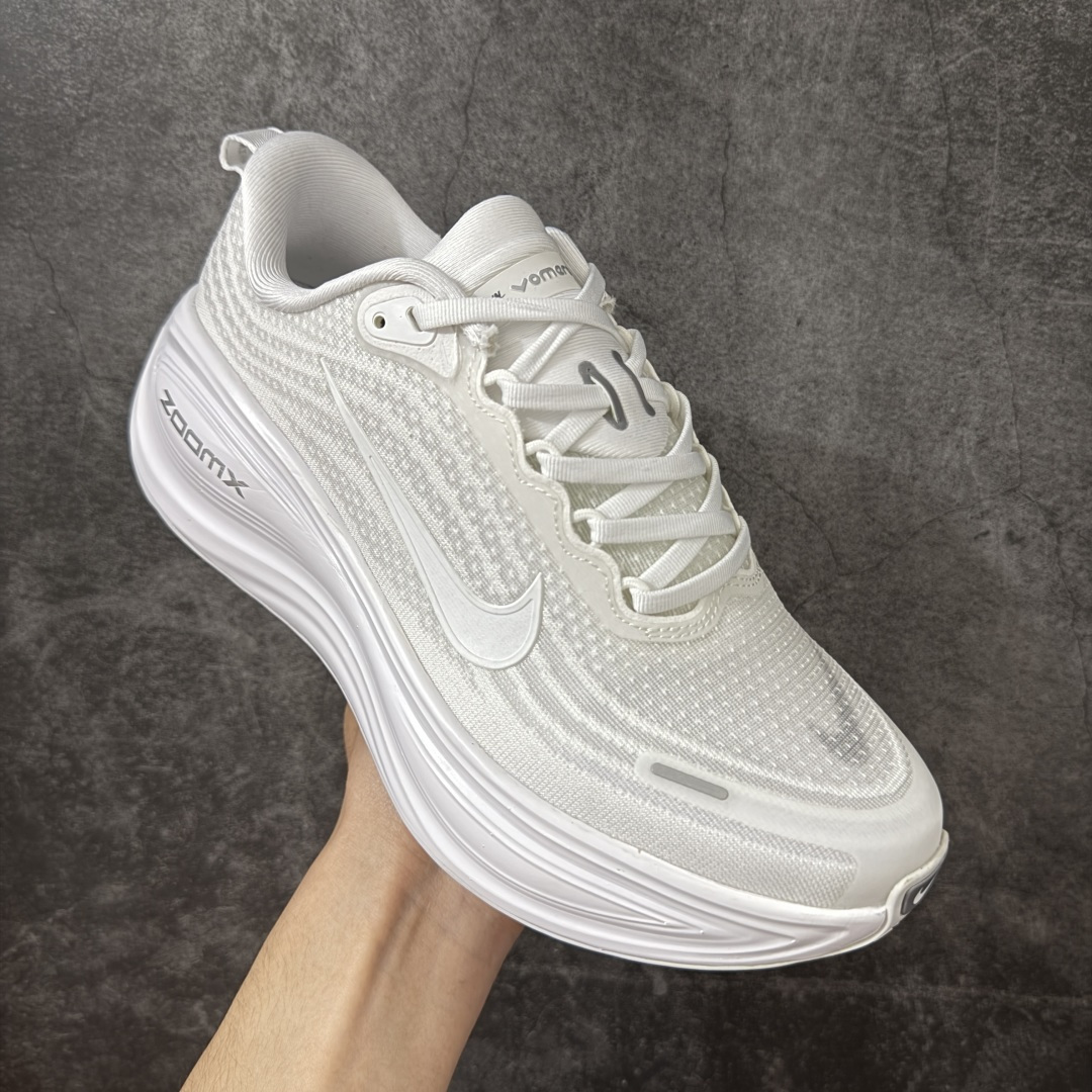 Nike Air Zoom Vomero Plus 全新科技运动跑鞋 HV8150-102市场顶级版