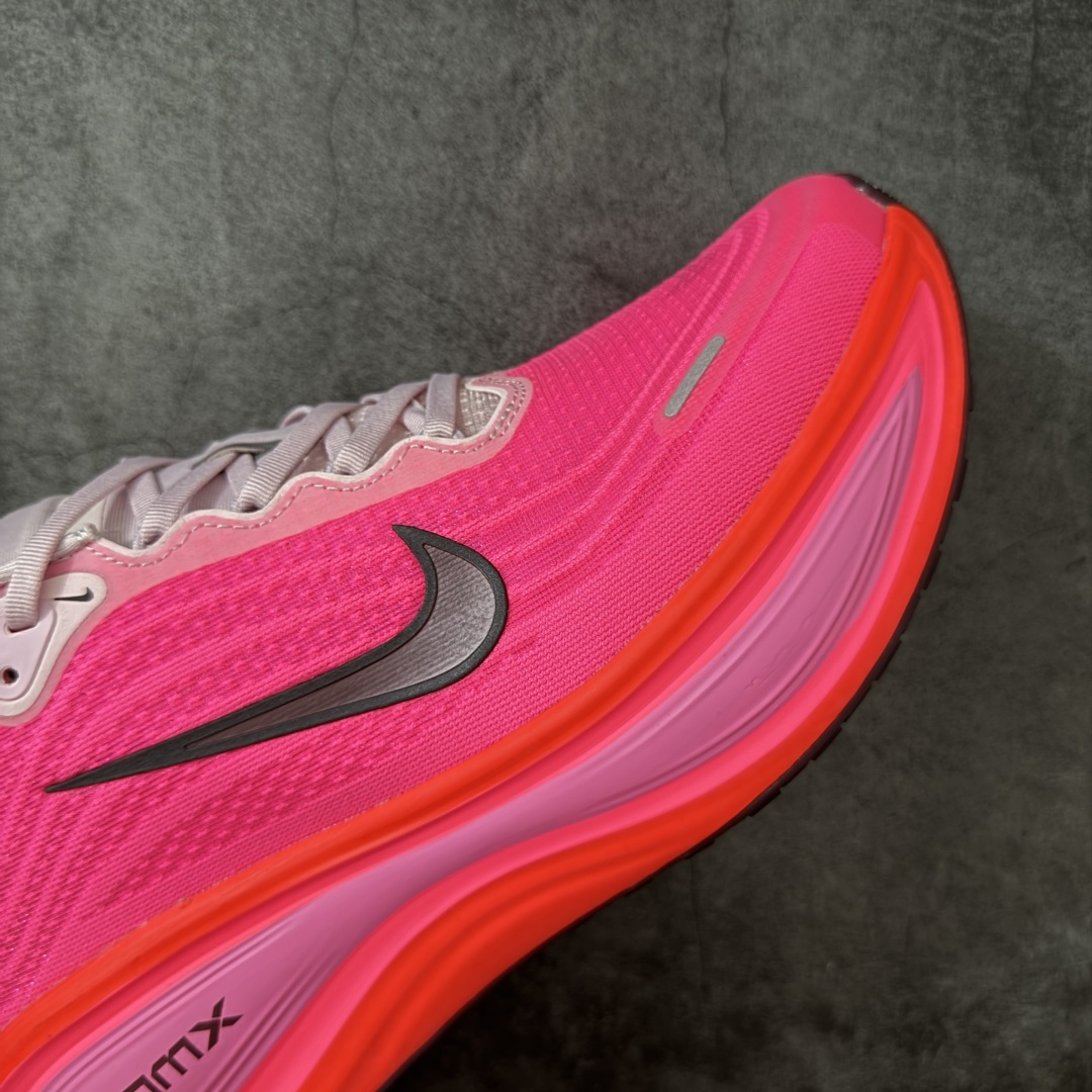 Nike Air Zoom Vomero Plus 全新科技运动跑鞋 HV8154-604市场顶级版