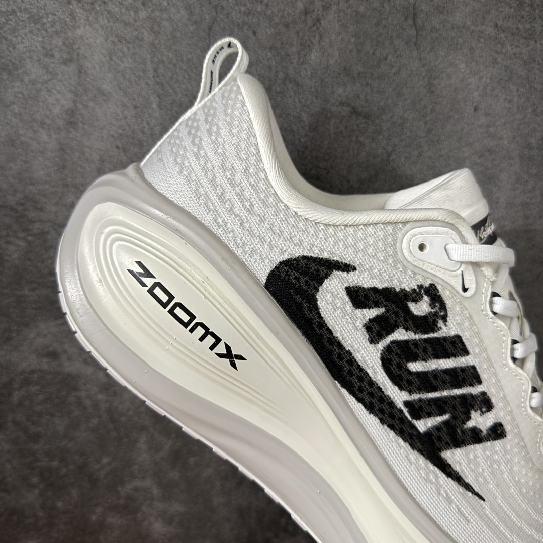 Nike Air Zoom Vomero Plus 全新科技运动跑鞋 IH2268-100市场顶级版