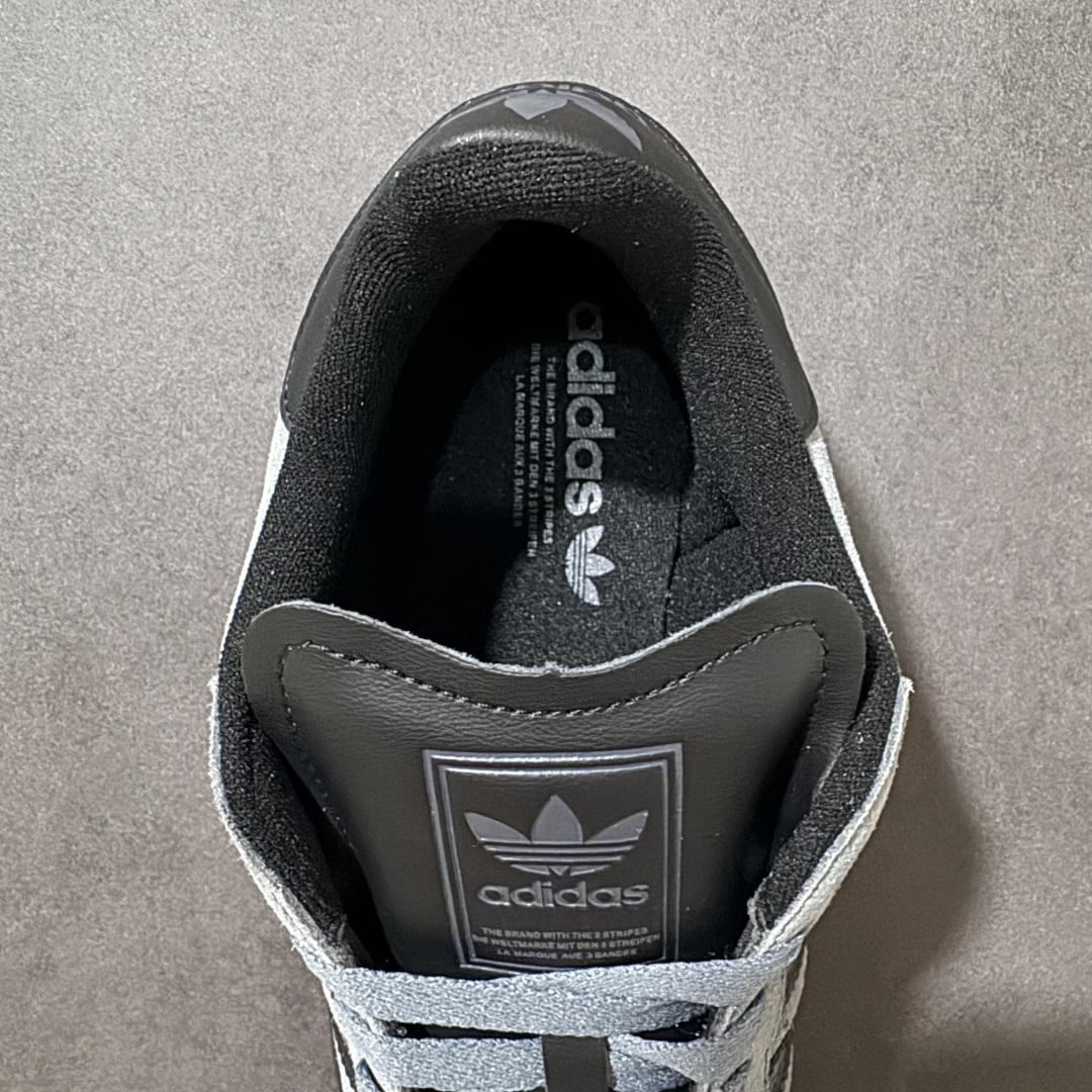 图片[6]-【H11顶级头层版】adidas originals Superstar 2 贝壳头 简约经典 舒适时尚 复古板鞋 男女同款 黑白 货号：JH7697 全新升级版 皮料改进至头层原厂皮 原盒 原底原料 开模打造 原厂织唛鞋标 高精密准度 原楦原纸板开发 匹配原版98%以上 后跟垫棉独家呈现 反口里弧度正确 原厂鞋垫 背胶 后跟电绣针数 与正品一致 原厂皮料 原厂车缝线 质感无敌 皮料切割干净 无任何毛边 清洁度细节完美 进口港宝加持 后跟自然饱满 还原公司包裹性 鞋面采用原装数据贴合技术 全方位贴合包裹脚型 鞋跟部鞋底牵引设计 提供强大的抓地性能 更适应不同实战场地路面 尺码：35.5 36 36.5 37.5 38 38.5 39 40 40.5 41 42 42.5 43 44 45-莆田鞋