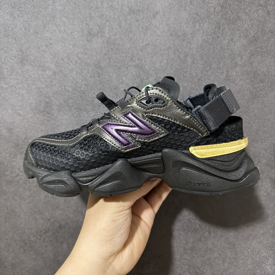 New Balance 9060系列 新百伦 复古休闲运动慢跑鞋鞋面大身由空间双格及磨砂鞋面拼接而生采用