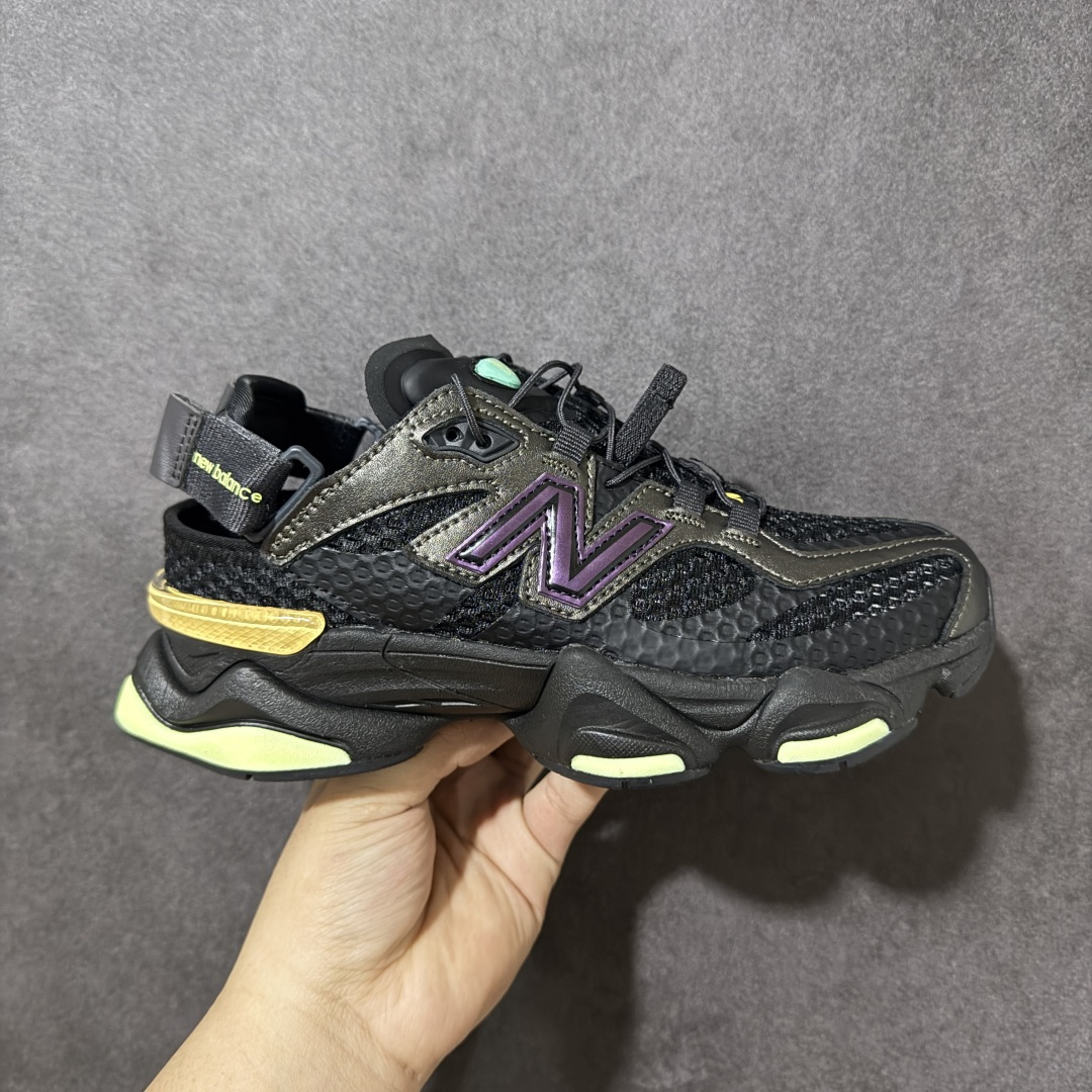 【公司级】New Balance 9060系列 新百伦 复古休闲运动慢跑鞋 鞋面大身由空间双格及磨砂鞋面拼接而生 采用大面积网眼以及麂皮材质覆盖鞋身 还原经典气质 搭载ABZORB避震科技 由泡沫聚酯制成 上脚可以有效减少由鞋底反弹对身体及双腿的冲击力 货号：U9060915 尺码：36 37 37.5 38 38.5 39.5 40 40.5 41.5 42 42.5 43 44 45-莆田鞋