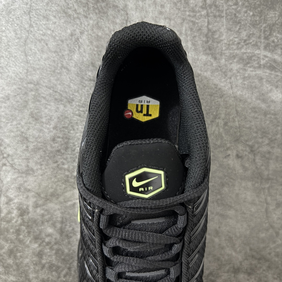图片[8]-【Max纯原版】Nike Air Max Plus TN气垫系列跑鞋 全新一比一高端版本 真正的市场T1品质 更多配色陆续出货 真正的用心研发 一点一点抠出来的 品质 品控细节 随便闭眼对比市场任何版本 全套原纸板楦头开发 完美呈现版型 工艺流程均与原鞋保持一致 Turned Air 中底缓震技术 鞋面弧度与大底弧度一致 鞋头正确TPU材质 鞋面高频TPU材质1.0厚度 原鞋一致层次感 超越公司货的品控标准 多道QC质检 货号：DM0032-036 尺码：36 36.5 37.5 38 38.5 39 40 40.5 41 42 42.5 43 44 44.5 45 46-选品中心