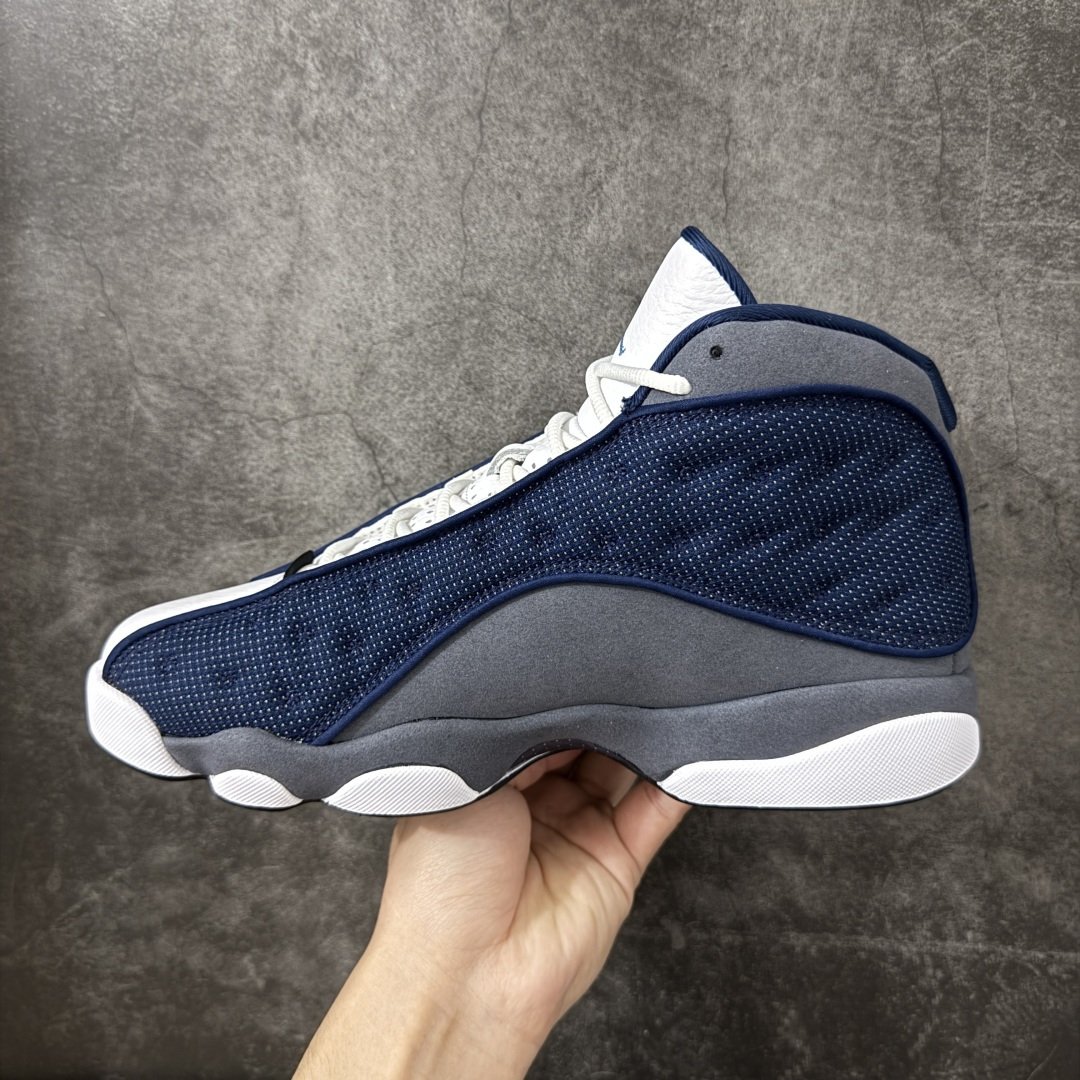 图片[2]-【莞顶LS版】Air Jordan AJ13 2026复刻版海军蓝 猫眼 IW3808-400 全新订单配色 高端零售 外贸混卖专供品质 国内专业外贸AJ大厂出品 原厂楦头纸板 原厂皮料打造 3D变色原厂猫眼 真碳板 内置前后双气垫 外贸大厂纯原出品 原鞋开发 版型近乎零偏差 采购原厂皮料 LOGO五金部件高价开发私模 杜绝一眼假版本 #原鞋1：1开模大底共3层贴合工艺 三层中间加入海玻璃缓震鞋垫 大底采用进口一次MD而非市面二次MD低价原料成型 进口MD材料异味较少比原鞋还少 市面异味大刺鼻 尺码：40 40.5 41 42 42.5 43 44 44.5 45 46 47.5 48.5-选品中心