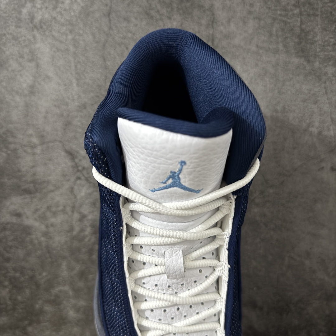 图片[8]-【莞顶LS版】Air Jordan AJ13 2026复刻版海军蓝 猫眼 IW3808-400 全新订单配色 高端零售 外贸混卖专供品质 国内专业外贸AJ大厂出品 原厂楦头纸板 原厂皮料打造 3D变色原厂猫眼 真碳板 内置前后双气垫 外贸大厂纯原出品 原鞋开发 版型近乎零偏差 采购原厂皮料 LOGO五金部件高价开发私模 杜绝一眼假版本 #原鞋1：1开模大底共3层贴合工艺 三层中间加入海玻璃缓震鞋垫 大底采用进口一次MD而非市面二次MD低价原料成型 进口MD材料异味较少比原鞋还少 市面异味大刺鼻 尺码：40 40.5 41 42 42.5 43 44 44.5 45 46 47.5 48.5-选品中心