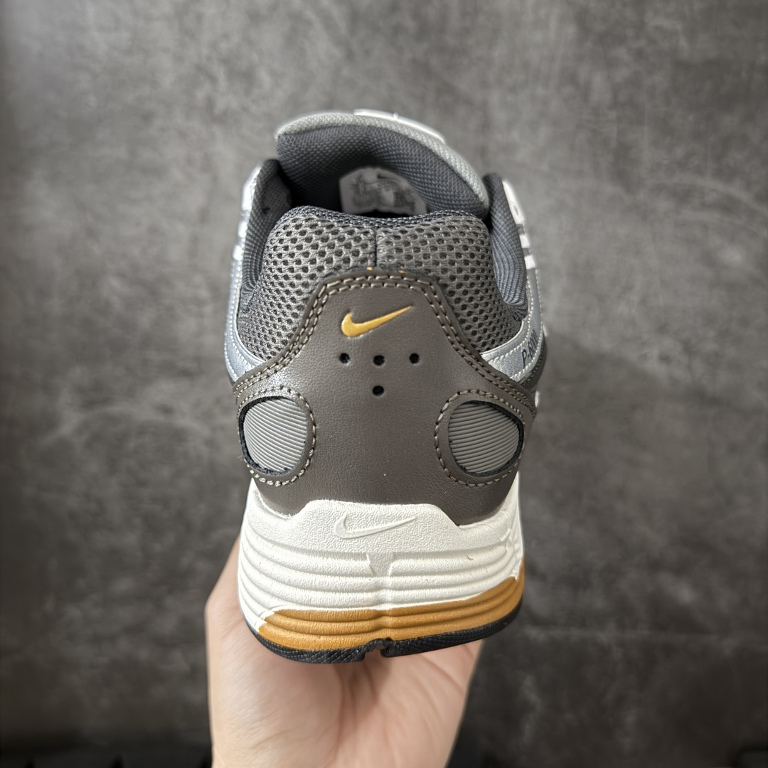 Nike P-6000 复古跑鞋又能出街又能跑步！Nike p-6000 女子跑鞋内外侧都用了灰色的钩子