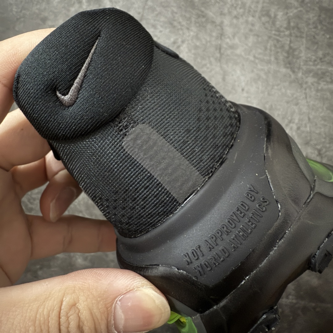 图片[2]-【XE纯原】NIKE VOMERO PREMIUM 全掌气垫缓震网面运动跑鞋 市场最强 没有之一 纯原生产线出品 原版开发 全部原材料 细节一比一打造 完美还原zp脚感 正确前后分离式两片纤维柱气垫 上下包裹超软弹泡棉 正确组合大底 区别市场通货 版型完美 鞋面材料同步原版1：1 全部原版开发校对 欢迎对比💪🏻 Nike 运用 Air技术专利，推出 Nike Pegasus Premium，沿用经典 Pegasus 系列产品深受跑者喜爱的缓震功能，并配置 Nike 首款可见式塑形 Air Zoom 气垫。 全掌可见的AirZoom首次在Pegasus系列中出现，模仿了Vaporfly的碳板曲线，增强了跑步时的流畅过渡。 货号：HQ2050-001 尺码：39-46（半）-选品中心