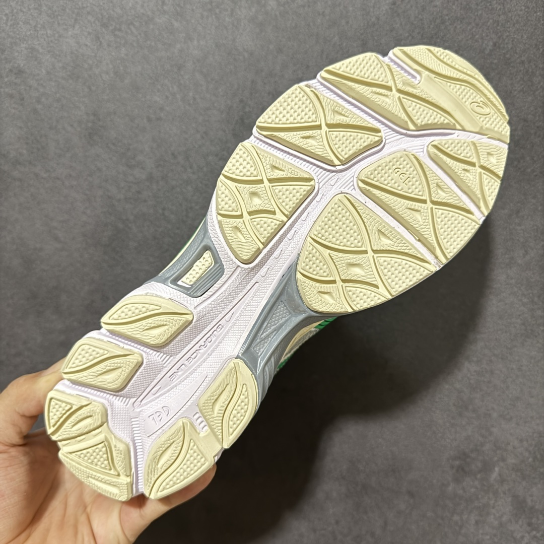 Asics Gel-Cumulus 16 亚瑟士复古透气休闲鞋缓震男子耐磨跑步鞋 1203A990-10