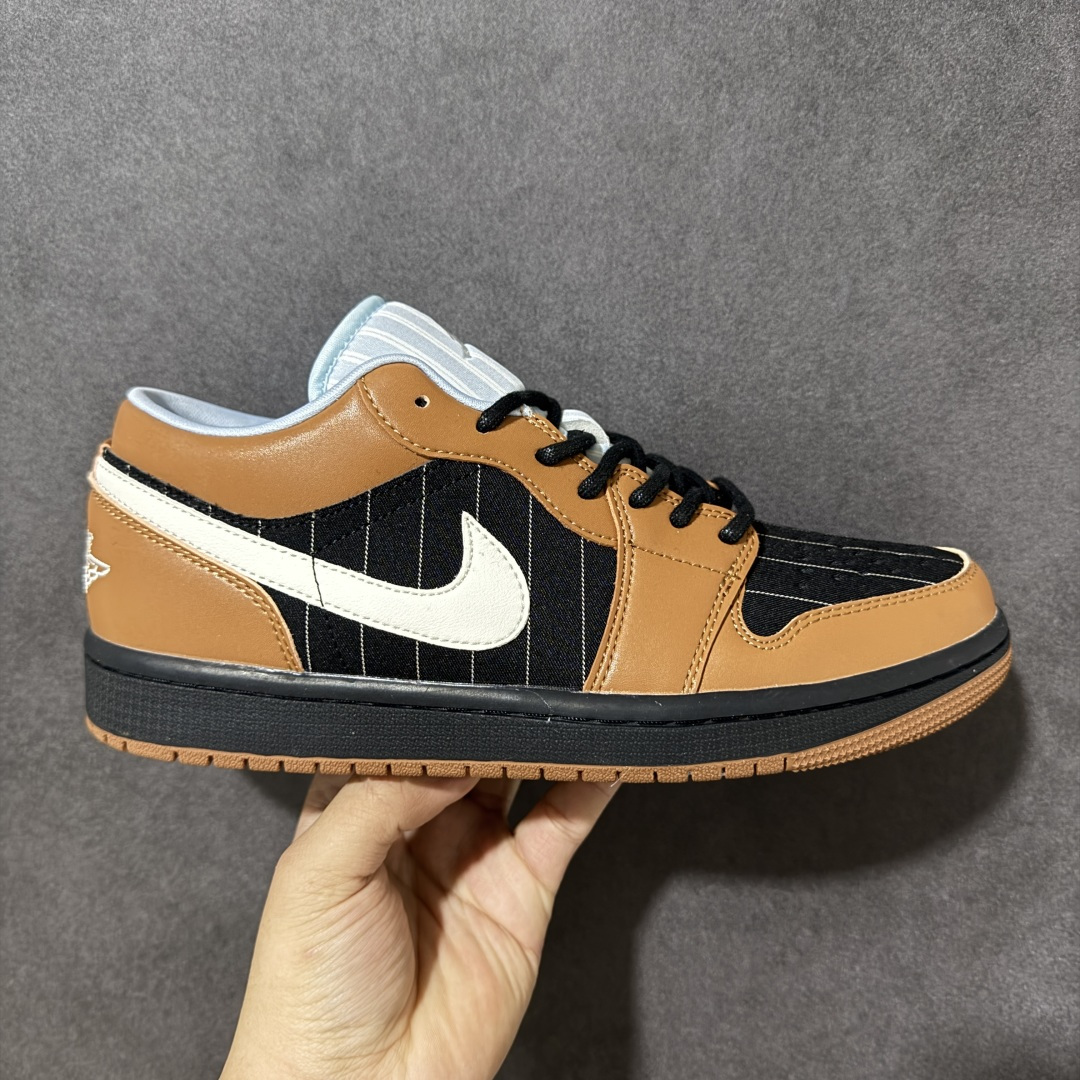 【H11纯原】Nike Air Jordan 1 Low SE AJ1 乔一 舒适贴合 防滑耐磨 低帮 复古篮球鞋 货号：IR7560-010 尺码：35.5 36 36.5 37.5 38 38.5 39 40 40.5 41 42 42.5 43 44 45 46 47.5 #H11顶级纯原 纯原外贸平台特供订单 #全套原纸板楦头开发 #原厂特供材料配套加持 #确保原汁原味 完美呈现版型 #原档数据独家私模大底 #男女鞋同步官方开发至48.5 #原装进口轻量化鞋垫 #进口港宝加持 后跟自然饱满 还原公司包裹性 #鞋面采用原装数据贴合技术 #全方位贴合包裹脚型 #鞋跟部鞋底牵引设计 #提供强大的抓地性能 #更适应不同实战场地路面-选品中心