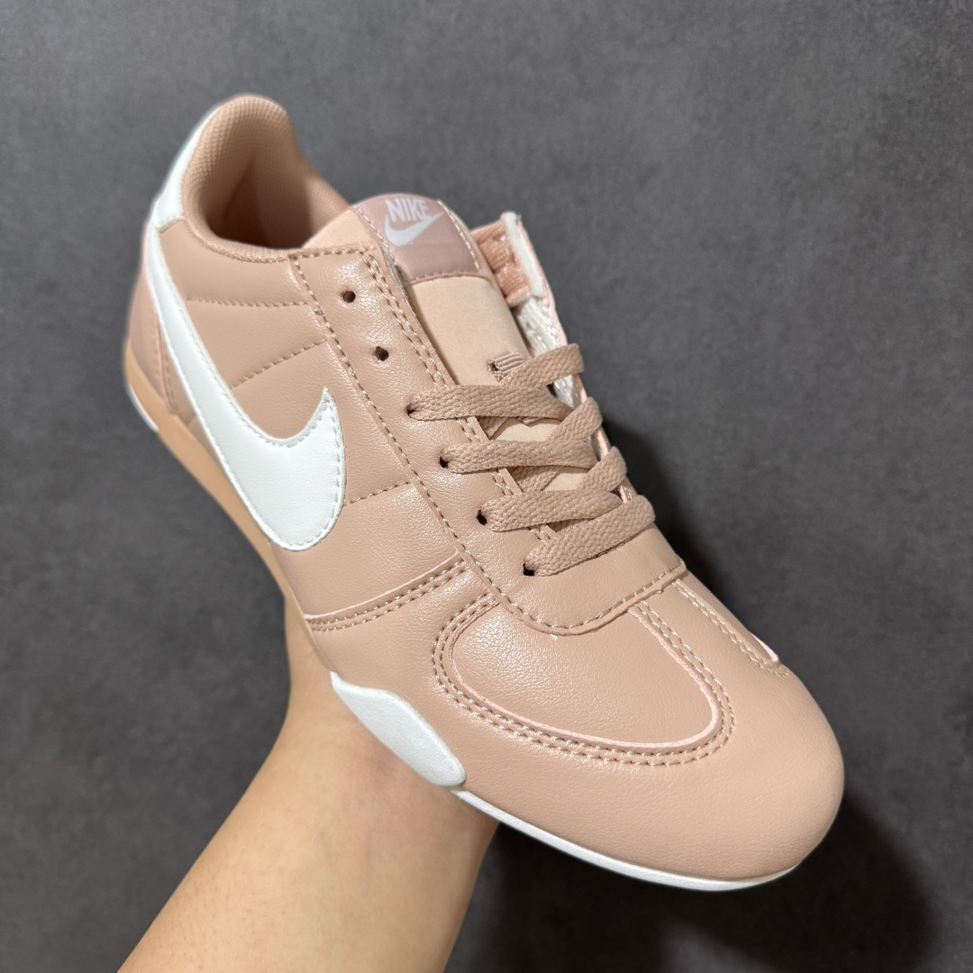Nike Sprint Sister 耐克阿甘舒适贴合生活休闲鞋货号：IB7102-200尺码：35.