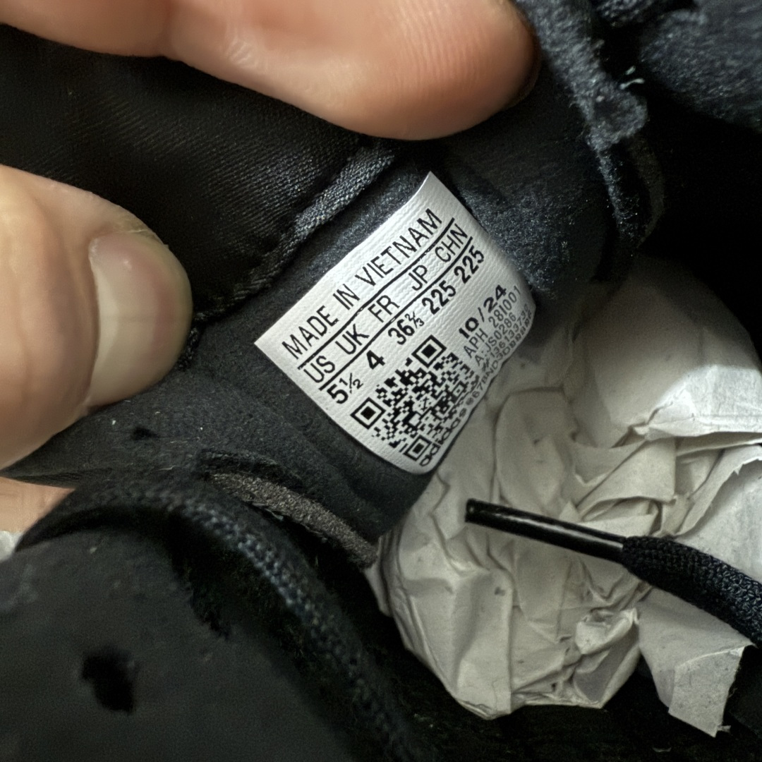 图片[6]-【渠道纯原版】Adidas Originals Adiracer Lo 阿迪达斯潮流防滑耐磨休闲跑步鞋 市售最高版本 注意区分通货 原厂原数据版型 皮料切割干净无任何毛边 鞋型细节完美 超高清洁度 货号：JS0286 尺码：35.5 36 36.5 37 38 38.5 39 40 40.5 41 42 42.5 43 44 44.5 45-选品中心
