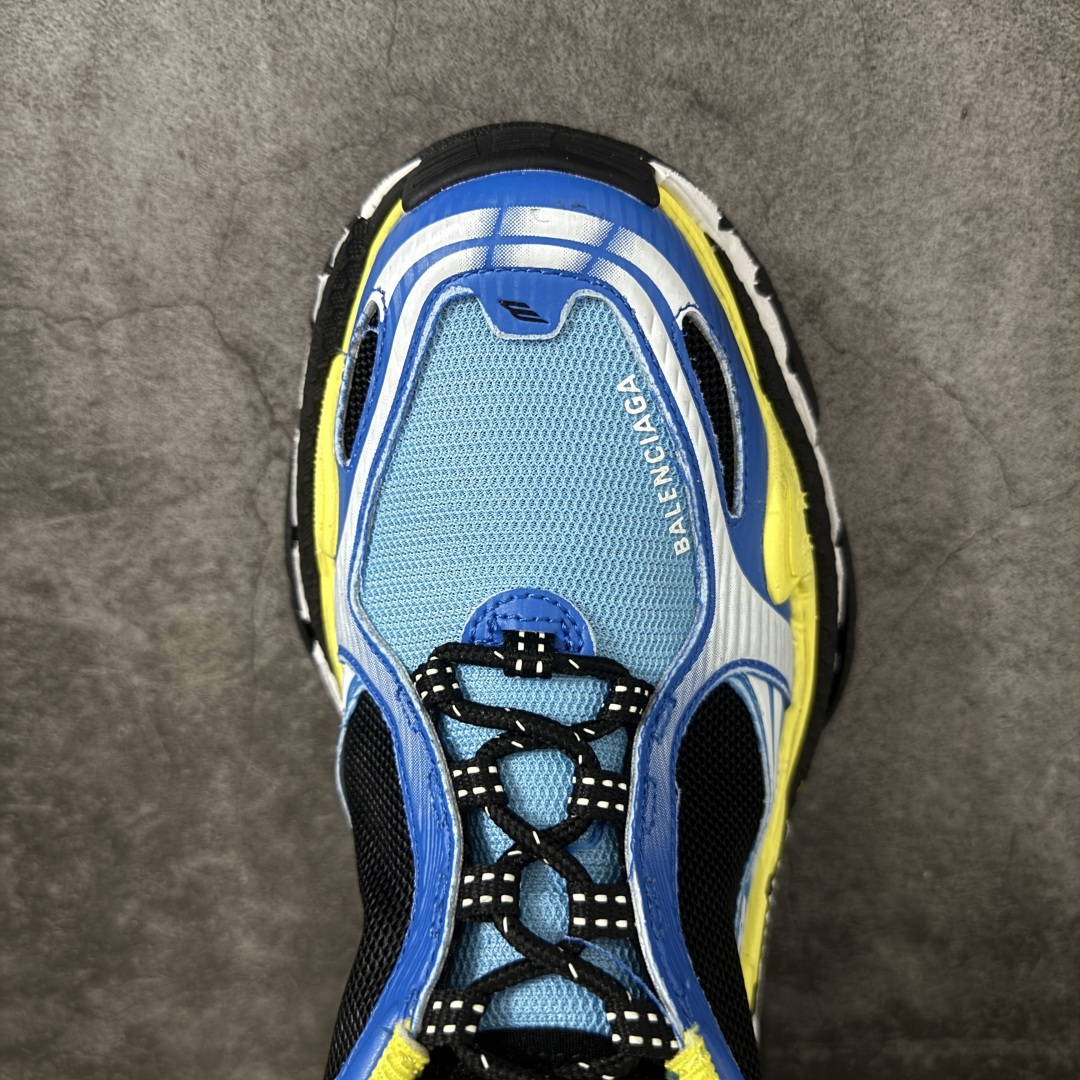 图片[5]-【VG版本】Balenciaga巴黎世家 Triple S .2 厚底系带 低帮 老爹鞋 Balenciaga是由被誉为代表二十世纪的伟大天才设计师 CristobalBalenciaga 创立的，在品牌创立的大半个世纪以来，巴黎世家一直以时尚、典雅闻名于时装界，它的主题产品有女士和男士提包、机车包、鞋子和时装，在15年王大仁卸任品牌设计师后，品牌的风格发生了翻天覆地的变化，凭借着人气超高的街头风T恤、老爹鞋等迅速霸屏各大时装周和时尚圈 货号：865849WTRS21011 尺码：35 36 37 38 39 40 41 42 43 44 45 46-选品中心