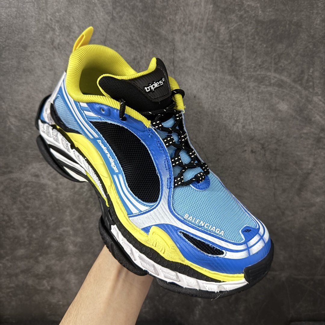图片[3]-【VG版本】Balenciaga巴黎世家 Triple S .2 厚底系带 低帮 老爹鞋 Balenciaga是由被誉为代表二十世纪的伟大天才设计师 CristobalBalenciaga 创立的，在品牌创立的大半个世纪以来，巴黎世家一直以时尚、典雅闻名于时装界，它的主题产品有女士和男士提包、机车包、鞋子和时装，在15年王大仁卸任品牌设计师后，品牌的风格发生了翻天覆地的变化，凭借着人气超高的街头风T恤、老爹鞋等迅速霸屏各大时装周和时尚圈 货号：865849WTRS21011 尺码：35 36 37 38 39 40 41 42 43 44 45 46-选品中心