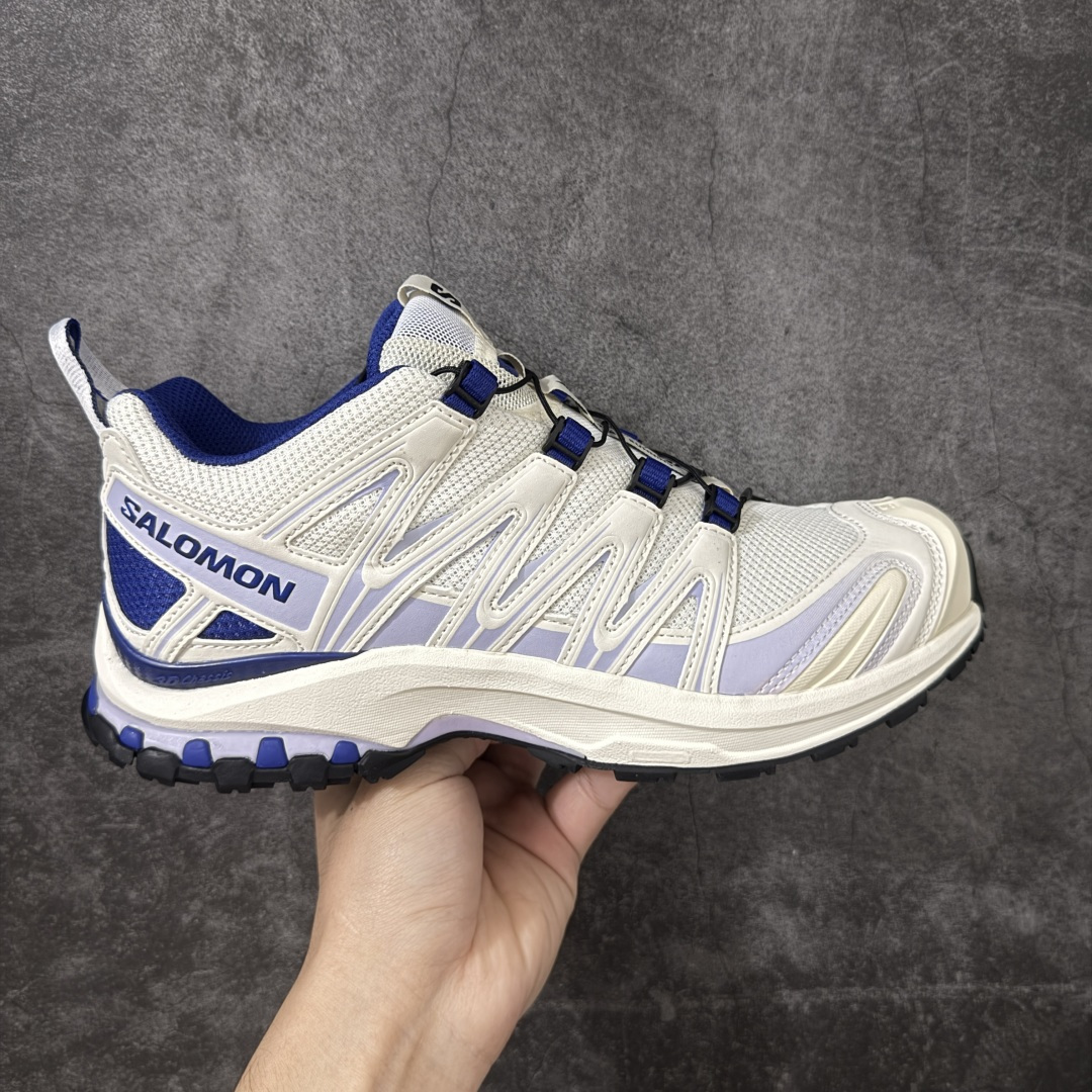 【性价比S版】SALOMON XA Pro 3D 白紫 491721 萨洛蒙潮流越野机能户外功能鞋 原纸板楦头开发 原厂特供网布配套加持 确保原汁原味 完美呈现版型 原档数据独家私模五层组合大底 男女鞋同步官方开发 原装Ortholite轻量化鞋垫 中底布带钢印编号 原厂TPU锁扣 进口港宝加持 后跟自然饱满 还原公司包裹性 鞋面采用SENSIFT贴合技术 全方位贴合包裹脚型 鞋跟部鞋底牵引设计 提供强大的抓地性能 更适应野外崎岖不平的道路 其3D ADVANCED CHASSIS底盘 材料轻量大化 钉齿设计更具稳定性 防护性 鞋底易磨损区运用CONTAGRIP高耐磨材料 应对城市硬质路面长距离跑考验 尺码：36 36.5 37.5 38 38.5 39 40 40.5 41 42 42.5 43 44 44.5 45-选品中心