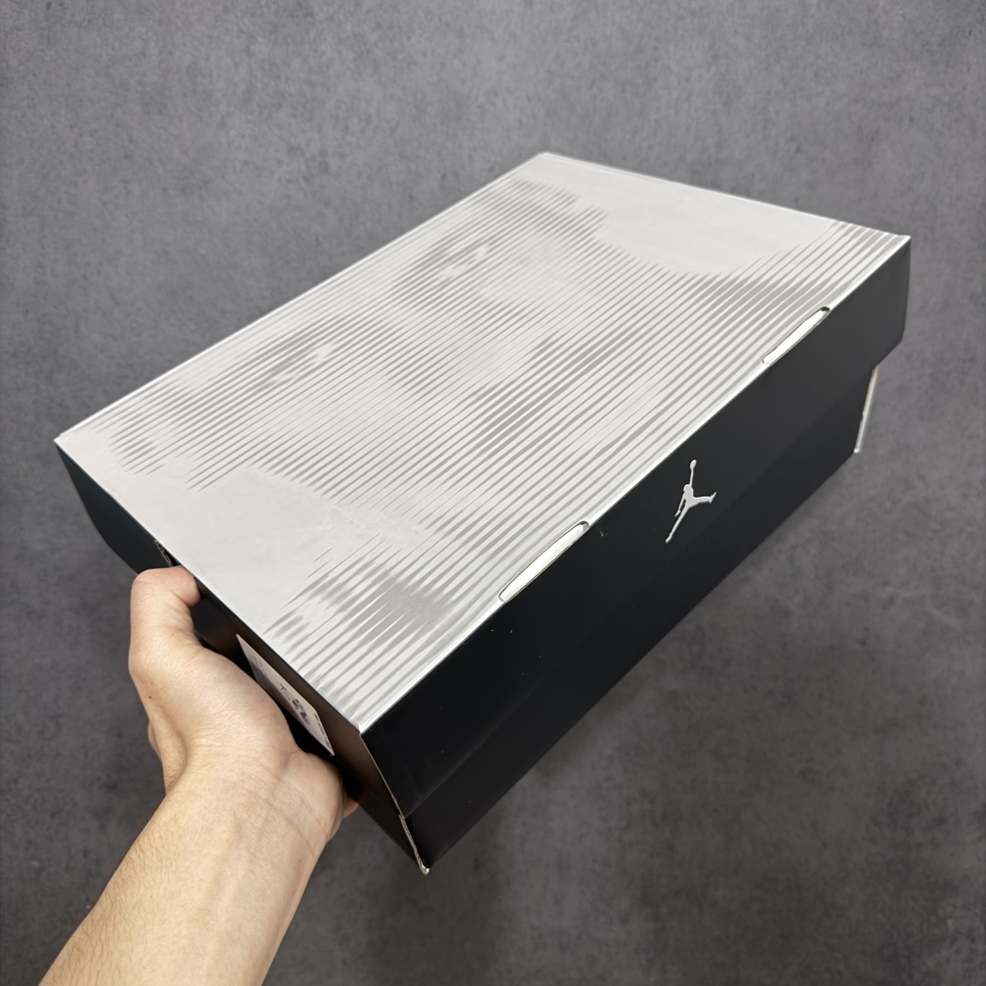 图片[13]-【XP纯原】Air Jordan AJ6 Retro 奥利奥黑白 CT8529-108 原楦原纸板开发 采购原厂皮料 原厂定型 后跟完美效果 到手可心比对发售原鞋 上脚百分百充当正品驾驭 真正原装公司级完美鞋型 一切细节实拍所见所得 纸板中底、钢印 完美版型 一应俱全外贸专供 发国外寄售可稳妥充正操作 尺码：40 40.5 41 42 42.5 43 44 44.5 45 46 47.5 48.5-选品中心