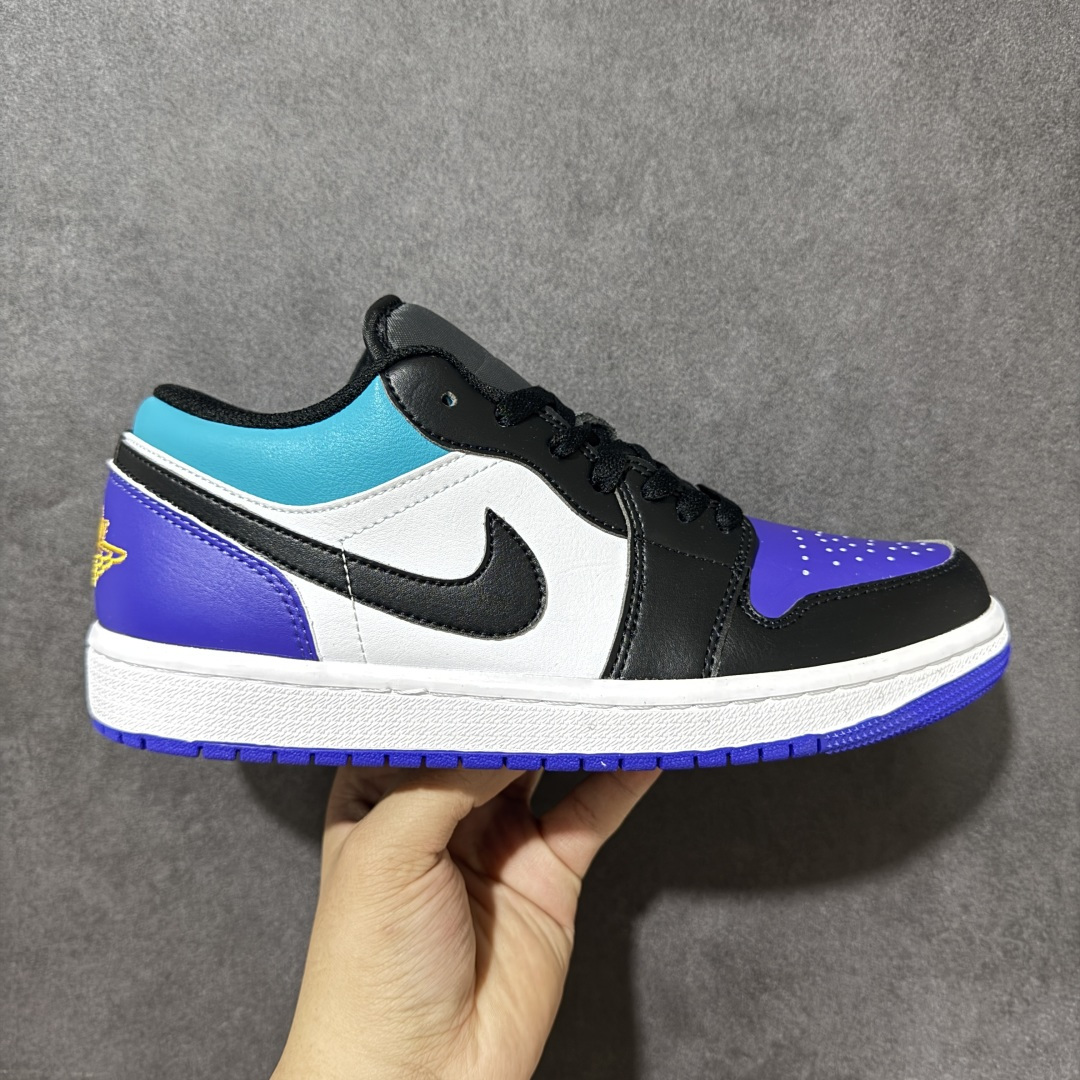 【H11纯原】Nike Air Jordan 1 Low SE AJ1 乔一 舒适贴合 防滑耐磨 低帮 复古篮球鞋 货号:553558-154 尺码:35.5 36 36.5 37.5 38 38.5 39 40 40.5 41 42 42.5 43 44 45 46 47.5 #H11顶级纯原 纯原外贸平台特供订单 #全套原纸板楦头开发 #原厂特供材料配套加持 #确保原汁原味 完美呈现版型 #原档数据独家私模大底 #男女鞋同步官方开发至48.5 #原装进口轻量化鞋垫 #进口港宝加持 后跟自然饱满 还原公司包裹性 #鞋面采用原装数据贴合技术 #全方位贴合包裹脚型 #鞋跟部鞋底牵引设计 #提供强大的抓地性能 #更适应不同实战场地路面-选品中心