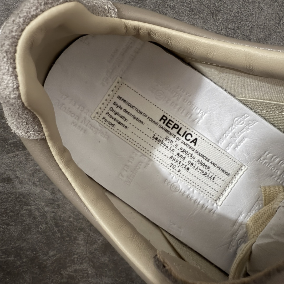 图片[9]-【ZOK纯原】Maison Margiela Calfskin Replica MM6 马吉拉复古低帮时尚德训鞋 私人订单打造 高端零售专供批次 全套原楦原纸板原厂数据开发 全鞋荧光划线卡点 胶水把控整洁度追求极致完美 多重QC质检 超越公司货的品控标准 实实在在的免检产品 原盒原配防尘袋购物卡 全网唯一正确0-23数字排版 一比一间距字体 内里全头层小羊皮 原版防滑鞋底设计 灰色翻毛牛皮 白色细纹贝利头层皮 依照原版逐帧开发 原装淡粉纸板中底带编号钢印 尺码：35 36 36.5 37 38 39 40 41 42 42.5 43 44 44.5 45-选品中心