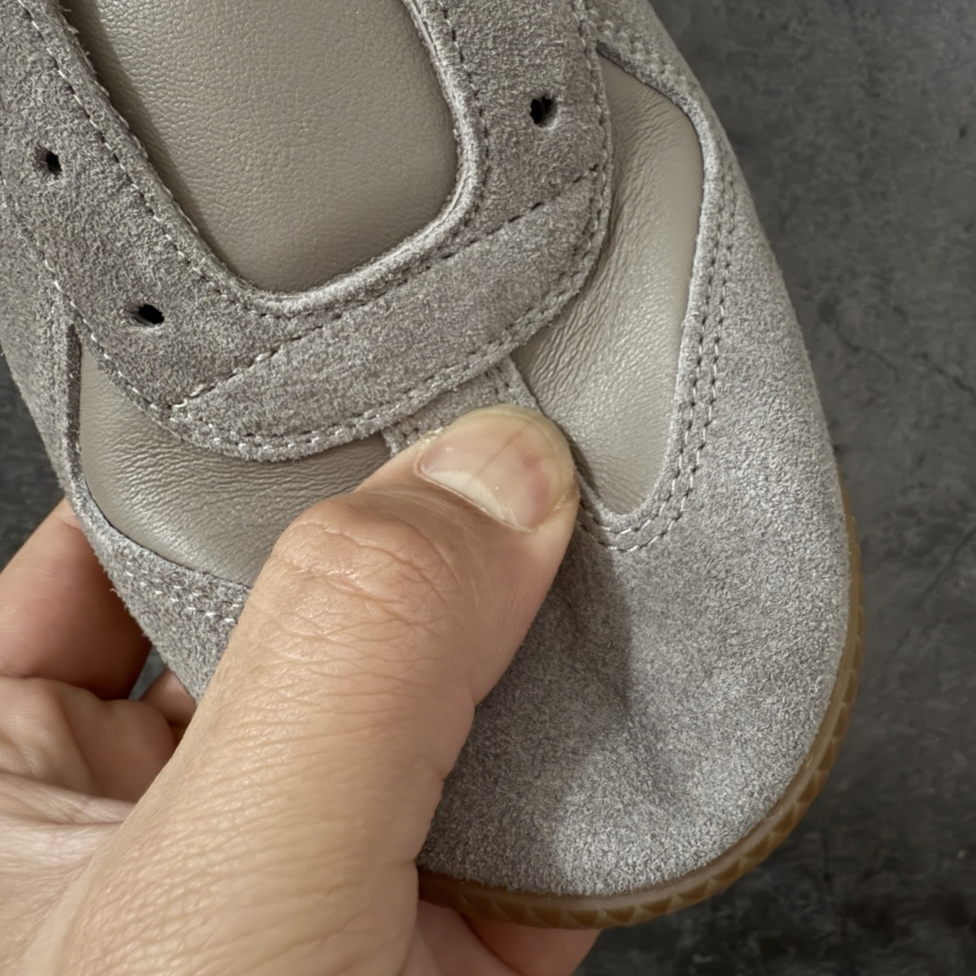 图片[6]-【ZOK纯原】Maison Margiela Calfskin Replica MM6 马吉拉复古低帮时尚德训鞋 私人订单打造 高端零售专供批次 全套原楦原纸板原厂数据开发 全鞋荧光划线卡点 胶水把控整洁度追求极致完美 多重QC质检 超越公司货的品控标准 实实在在的免检产品 原盒原配防尘袋购物卡 全网唯一正确0-23数字排版 一比一间距字体 内里全头层小羊皮 原版防滑鞋底设计 灰色翻毛牛皮 白色细纹贝利头层皮 依照原版逐帧开发 原装淡粉纸板中底带编号钢印 尺码：35 36 36.5 37 38 39 40 41 42 42.5 43 44 44.5 45-选品中心