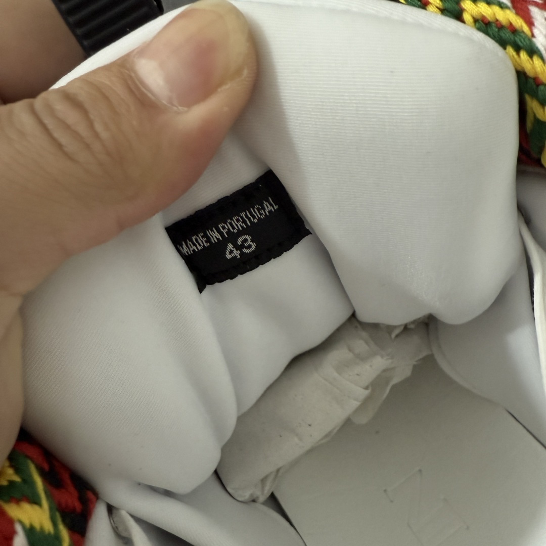 图片[7]-【OG纯原版】 Lanvin Leather Curb Sneakers 浪凡面包鞋 现货 原版1：1开模重工艺制作 面料采用进口牛磨砂➕环保牛反绒➕金钢网织物 内里柔软透气太空棉面料 原版开模双色TPU大底 顶级品质 区别市场流通其他货品 Leather是一款灵感源自90年代的运动鞋 设计自信 尺寸夸张 这款鞋由纳帕小牛皮、翻毛皮和网眼布制成 圆润的外形、加垫的鞋舌和弯曲的金属孔眼使这款精心打造的鞋格外舒适 尺码：35-46-选品中心