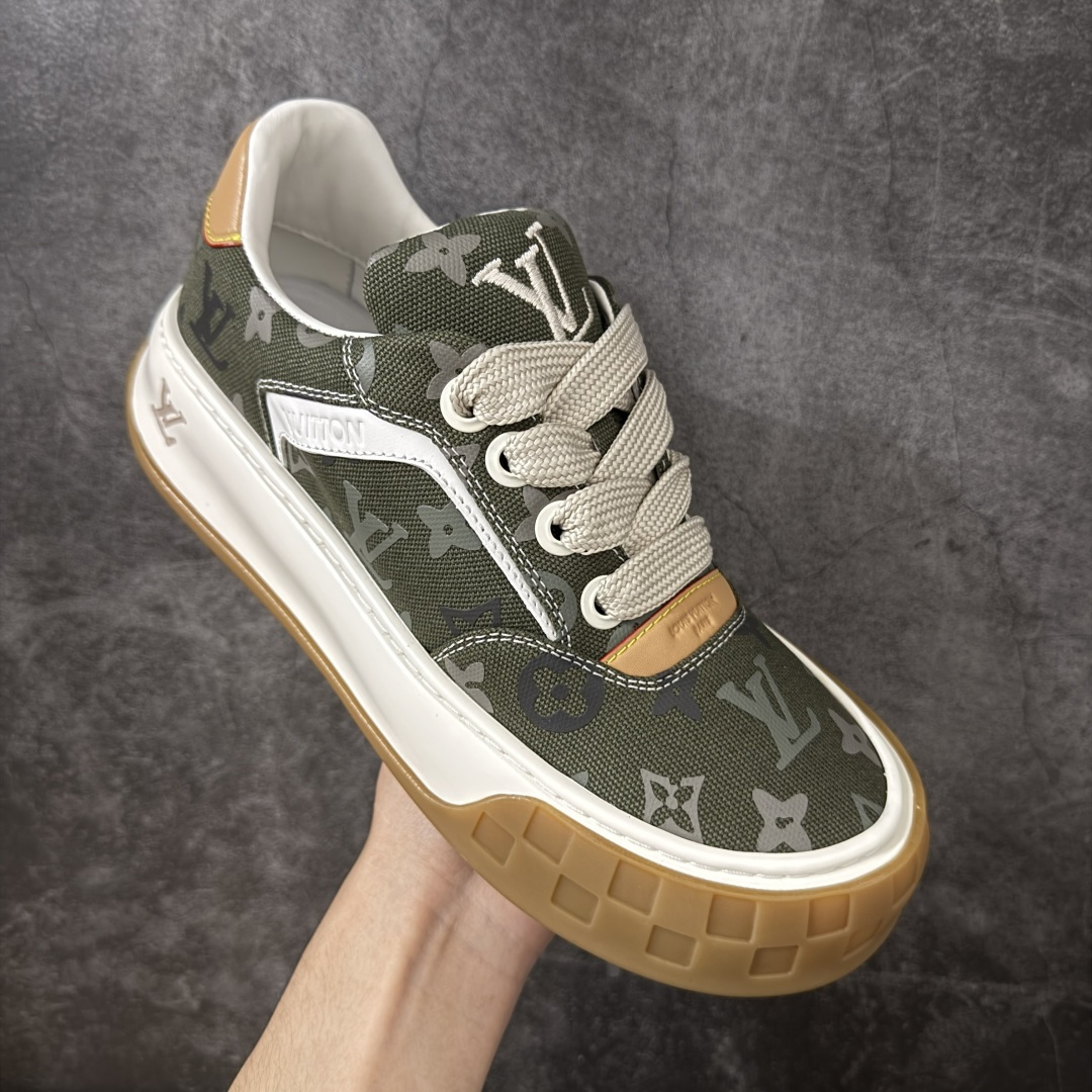 图片[3]-【HS顶级礼盒版】LV 路易威登LOUIS VUITTON Tilted Low Sneakers 倾斜系列低帮复古休闲运动文化百搭板鞋 2026早春款板鞋 饼干鞋 礼盒包装 私模开发大底 正确细节 原鞋原材料1：1打造 完美版型做工 欢迎对比市场任何品质的货品 广东原产 专业LV大厂出品 正确底 大底开发近半年 原楦型开发纸版 全鞋原材料打造 细节 针车 烫金 中底无可挑剔 包装说明书防尘布袋物件(附送官方快递加固牛皮纸外盒!!)# 尺码：39 40 41 42 43 44 45 46-选品中心