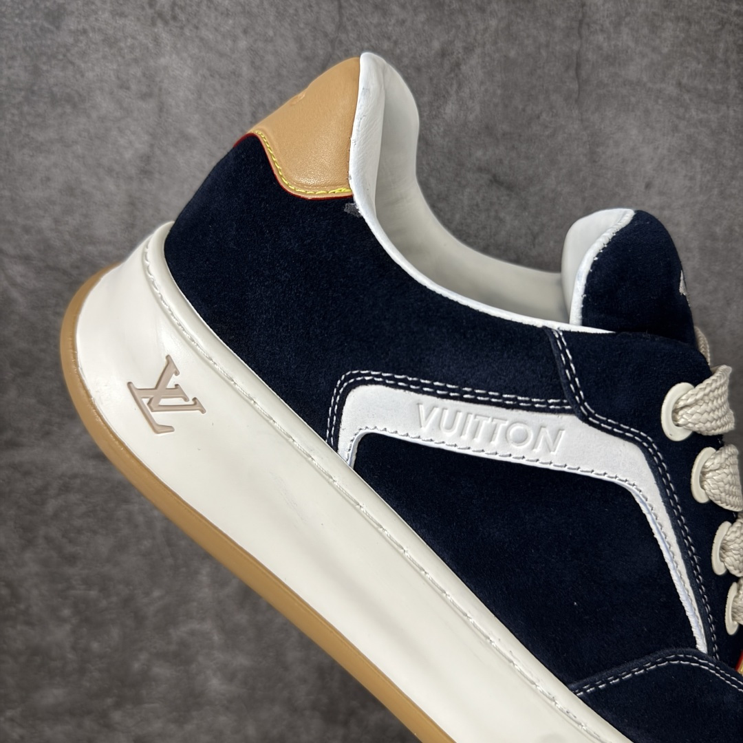 图片[7]-【HS顶级礼盒版】LV 路易威登LOUIS VUITTON Tilted Low Sneakers 倾斜系列低帮复古休闲运动文化百搭板鞋 2026早春款板鞋 饼干鞋 礼盒包装 私模开发大底 正确细节 原鞋原材料1：1打造 完美版型做工 欢迎对比市场任何品质的货品 广东原产 专业LV大厂出品 正确底 大底开发近半年 原楦型开发纸版 全鞋原材料打造 细节 针车 烫金 中底无可挑剔 包装说明书防尘布袋物件(附送官方快递加固牛皮纸外盒!!)# 尺码：39 40 41 42 43 44 45 46-选品中心