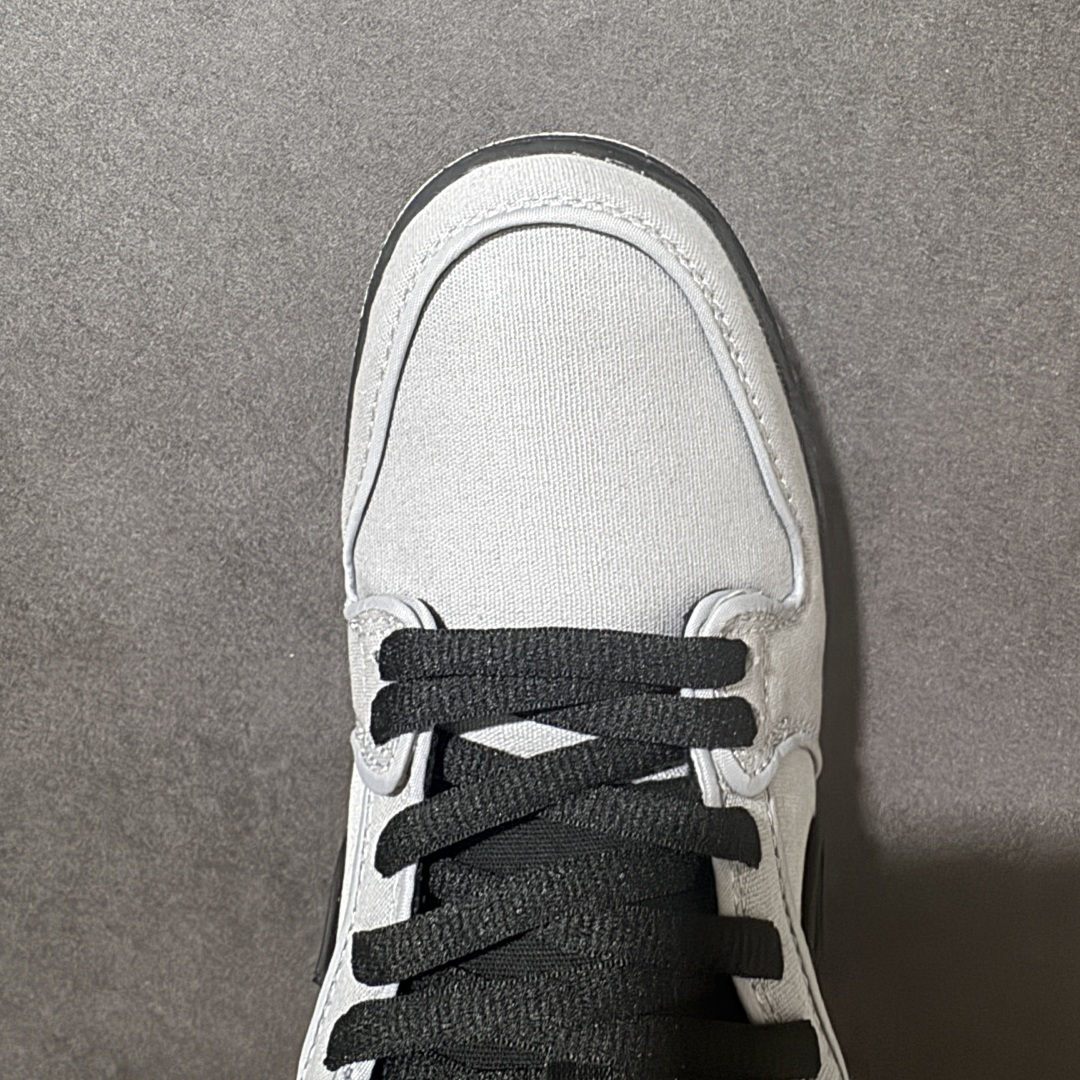 图片[5]-【公司级】NIKE DUNK LOW 扣篮系列 耐克 复古低帮休闲运动滑板板鞋 采用脚感柔软舒适ZoomAir气垫sb系列 有效吸收滑板等极限运动在落地时带来的冲击力 为街头运动者们提供更好的保护 货号：FN5880-001 尺码：36 36.5 37.5 38 38.5 39 40 40.5 41 42 42.5 43 44 45-选品中心