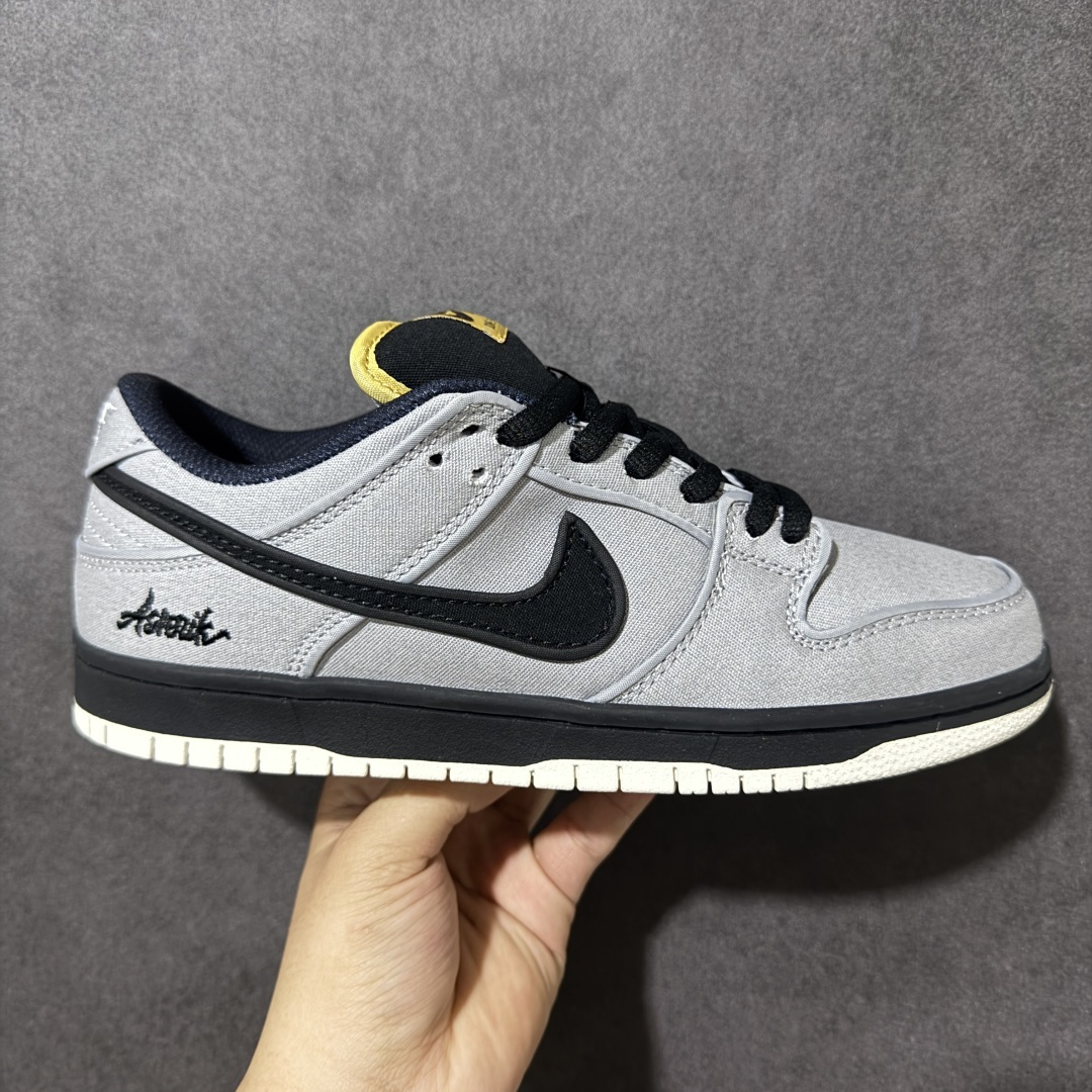 【公司级】NIKE DUNK LOW 扣篮系列 耐克 复古低帮休闲运动滑板板鞋 采用脚感柔软舒适ZoomAir气垫sb系列 有效吸收滑板等极限运动在落地时带来的冲击力 为街头运动者们提供更好的保护 货号：FN5880-001 尺码：36 36.5 37.5 38 38.5 39 40 40.5 41 42 42.5 43 44 45-选品中心
