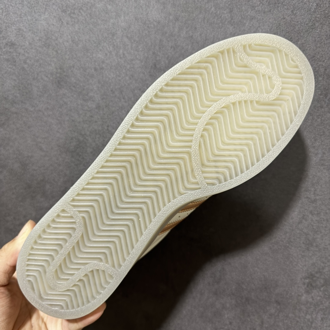 图片[9]-【H11顶级头层版】adidas originals Superstar 2 贝壳头 简约经典 舒适时尚 复古板鞋 男女同款 黑白 货号：JR7355 全新升级版 皮料改进至头层原厂皮 原盒 原底原料 开模打造 原厂织唛鞋标 高精密准度 原楦原纸板开发 匹配原版98%以上 后跟垫棉独家呈现 反口里弧度正确 原厂鞋垫 背胶 后跟电绣针数 与正品一致 原厂皮料 原厂车缝线 质感无敌 皮料切割干净 无任何毛边 清洁度细节完美 进口港宝加持 后跟自然饱满 还原公司包裹性 鞋面采用原装数据贴合技术 全方位贴合包裹脚型 鞋跟部鞋底牵引设计 提供强大的抓地性能 更适应不同实战场地路面 尺码：35.5 36 36.5 37.5 38 38.5 39 40 40.5 41 42 42.5 43 44 45-选品中心