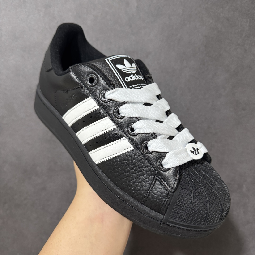 图片[3]-【H11顶级头层版】adidas originals Superstar 2 贝壳头 简约经典 舒适时尚 复古板鞋 男女同款 货号：JI3538 全新升级版 皮料改进至头层原厂皮 原盒 原底原料 开模打造 原厂织唛鞋标 高精密准度 原楦原纸板开发 匹配原版98%以上 后跟垫棉独家呈现 反口里弧度正确 原厂鞋垫 背胶 后跟电绣针数 与正品一致 原厂皮料 原厂车缝线 质感无敌 皮料切割干净 无任何毛边 清洁度细节完美 进口港宝加持 后跟自然饱满 还原公司包裹性 鞋面采用原装数据贴合技术 全方位贴合包裹脚型 鞋跟部鞋底牵引设计 提供强大的抓地性能 更适应不同实战场地路面 尺码：35.5 36 36.5 37.5 38 38.5 39 40 40.5 41 42 42.5 43 44 45-选品中心