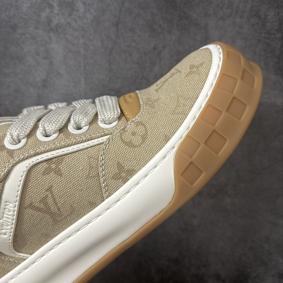 图片[6]-【佛山超a版】LV 路易威登LOUIS VUITTON Tilted Low Sneakers 倾斜系列低帮复古休闲运动文化百搭板鞋 2026早春款板鞋 饼干鞋 市场最顶天花板 正确细节 完美版型做工 欢迎对比市场任何品质的货品 广东原产 升级原楦型开发纸版 包装说明书防尘布袋物件(附送官方快递加固牛皮纸外盒!!)#采用Monogram 丹宁布鞋面材质#鞋垫嵌入软脚感EVA物料#后跟耐弯折滴塑支撑片#全新开发TPR光泽组合隔色鞋底❗ 尺码：39 40 41 42 43 44 45-选品中心