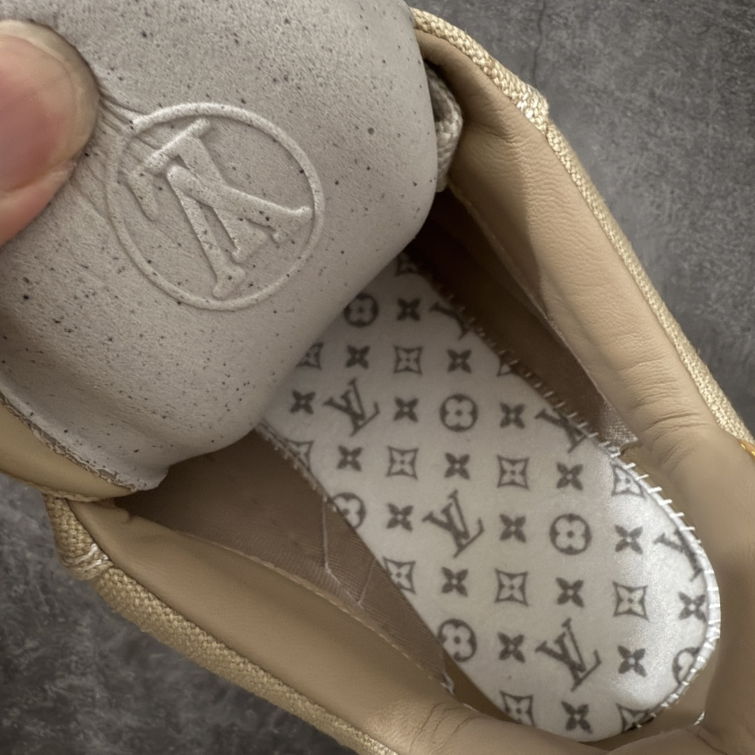图片[9]-【佛山超a版】LV 路易威登LOUIS VUITTON Tilted Low Sneakers 倾斜系列低帮复古休闲运动文化百搭板鞋 2026早春款板鞋 饼干鞋 市场最顶天花板 正确细节 完美版型做工 欢迎对比市场任何品质的货品 广东原产 升级原楦型开发纸版 包装说明书防尘布袋物件(附送官方快递加固牛皮纸外盒!!)#采用Monogram 丹宁布鞋面材质#鞋垫嵌入软脚感EVA物料#后跟耐弯折滴塑支撑片#全新开发TPR光泽组合隔色鞋底❗ 尺码：39 40 41 42 43 44 45-莆田鞋