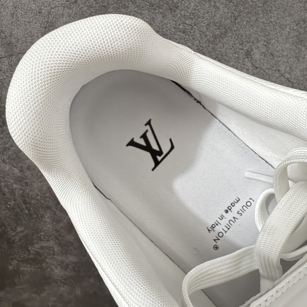 图片[9]-【佛山顶级超A版】Louis Vuitton LV Trainer系列 白刺绣 仓库现货 当天可取 佛山超A私人订单 专柜混卖零售专供 所有配色均为购买原版复刻 整体版型 皮料 市场独一无二 后跟版型都可以自行对比[机智]吊打市场所有货 怒甩十条街，欢迎拿市场各大工厂的货来对比！ 鞋舌烫金超正 压印程度秒杀市面90%以上的高端货 新配色陆续开发出货 尺码：39-45-莆田鞋