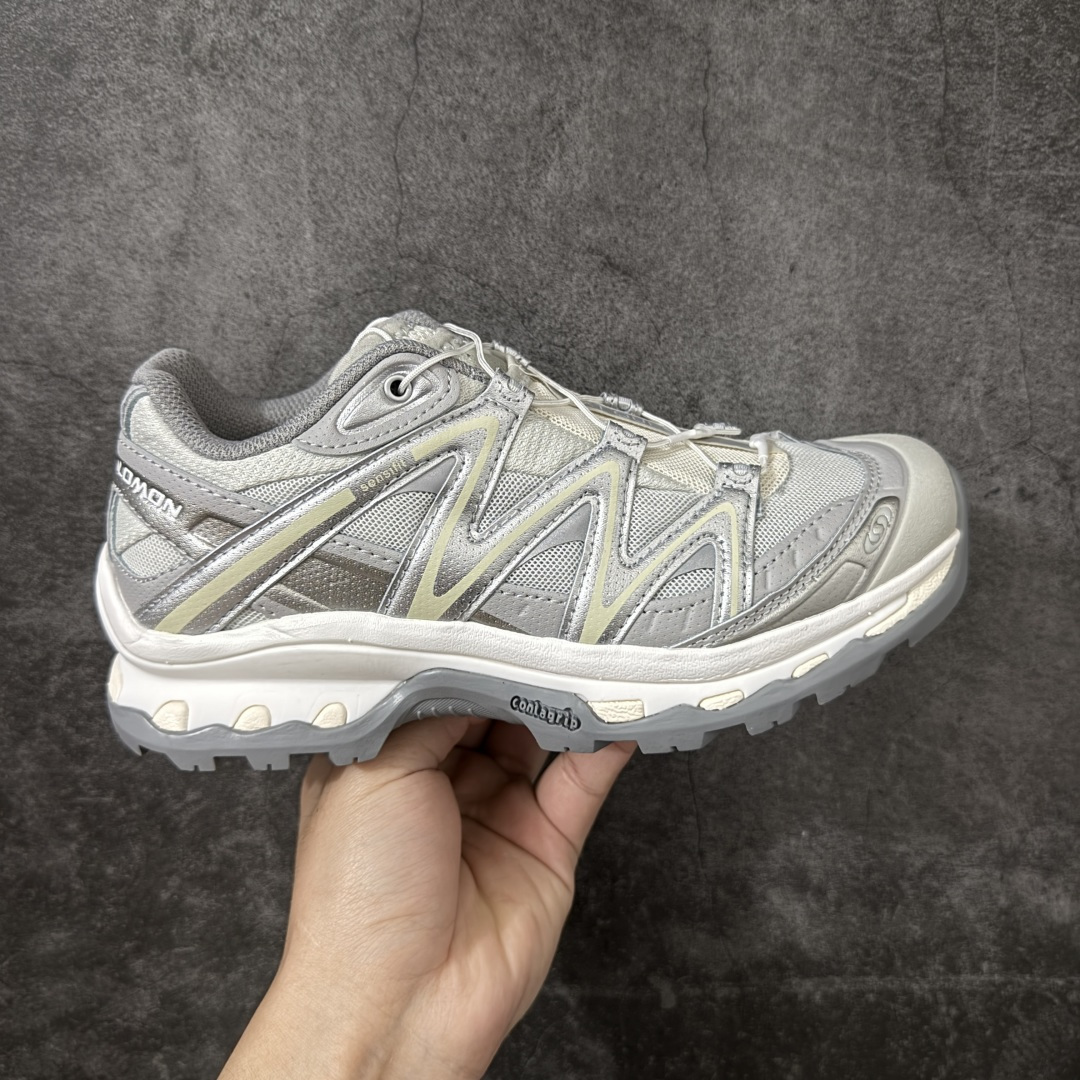 【PZ纯原】SALOMON XT-Quest 萨洛蒙潮流越野机能户外功能鞋 454494 全新版本出货 好货不怕晚 品质 细节 材料都是肉眼可以见！ 售前售后也是其它工厂无法匹敌！ 纯原外贸平台特供订单 耗时半年巨作 全套原纸板楦头开发 原厂特供网布配套加持 确保原汁原味 完美呈现版型 原档数据独家私模五层组合大底 原装Ortholite轻量化鞋垫 中底布带钢印编号 原厂TPU锁扣 进口港宝加持 后跟自然饱满 还原公司包裹性 鞋面采用SENSIFT贴合技术 全方位贴合包裹脚型 鞋跟部鞋底牵引设计 提供强大的抓地性能 更适应野外崎岖不平的道路 其3D ADVANCED CHASSIS底盘 材料轻量大化 钉齿设计更具稳定性 防护性 鞋底易磨损区运用CONTAGRIP高耐磨材料 应对城市硬质路面长距离跑考验 尺码：36 36.5 37.5 38 38.5 39 40 40.5 41 42 42.5 43 44 44.5 45-选品中心