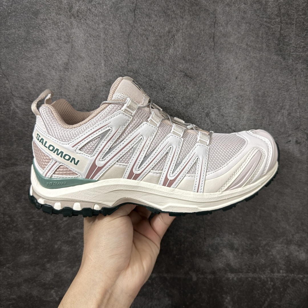 【w1版本】SALOMON XA Pro 3D 萨洛蒙潮流越野机能户外功能鞋 454494 纯原外贸平台特供订单 耗时半年巨作 全套原纸板楦头开发 原厂特供网布配套加持 确保原汁原味 完美呈现版型 原档数据独家私模五层组合大底 男女鞋同步官方开发 原装Ortholite轻量化鞋垫 中底布带钢印编号 原厂TPU锁扣 进口港宝加持 后跟自然饱满 还原公司包裹性 鞋面采用SENSIFT贴合技术 全方位贴合包裹脚型 鞋跟部鞋底牵引设计 提供强大的抓地性能 更适应野外崎岖不平的道路 其3D ADVANCED CHASSIS底盘 材料轻量大化 钉齿设计更具稳定性 防护性 鞋底易磨损区运用CONTAGRIP高耐磨材料 应对城市硬质路面长距离跑考验 尺码：36 36.5 37.5 38 38.5 39 40 40.5 41 42 42.5 43 44 44.5 45-选品中心