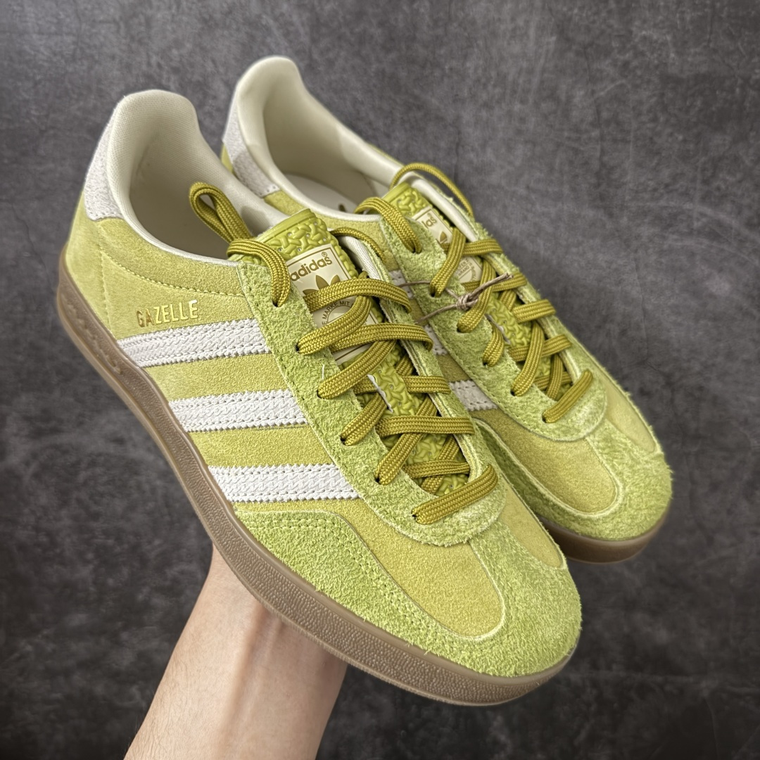 【纯原CS版】Adidas Originals Gazelle Indoor 防滑低帮T头德训鞋 GZ复古系列 KZ6951 纯原大厂CS工厂出货💪🏻 正确猪八材料 毛绒感质感都特别强 非普通版本 市场顶级版本完美还原zp细节，注意区别市场任何版本，完全不是一路货色‼️ 全鞋原材料打造，无任何色差，正确鞋型，后跟港宝材料定型，正确微透生胶大底，反口内里头层细腻小牛皮，纸板中底 鞋垫背胶，侧面正确烫金压印字母，所有细节完美还原‼️ 尺码：35.5-46-选品中心