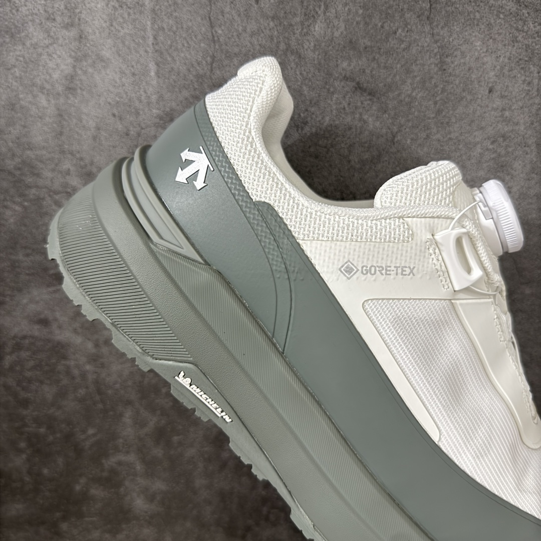 DESCENTE BOA Dualis GTX迪桑特轻盈缓震皮鞋面时尚休闲运动覆盖防水男子越野跑鞋官方同