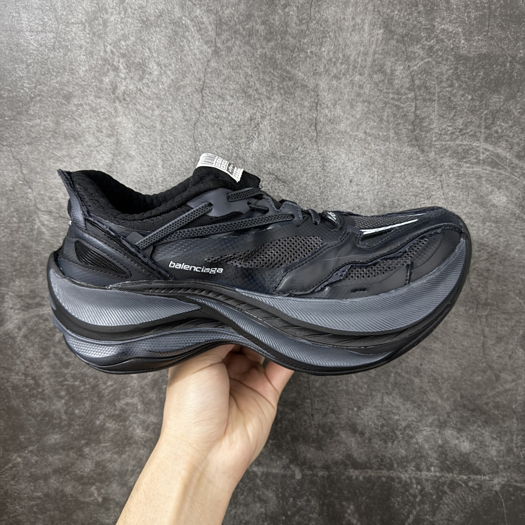 【OK纯原】Balenciaga巴黎世家26代 Jet 压纹印花 圆头厚底4.25cm 低帮 老爹鞋 男款 黑色 市场老牌巴黎世家大厂出品 品质价格无需多言 原鞋原材料打造 一比一细节还原 此款相对之前款式轻质很多 超厚鞋底增高4-5cm 高街风格-选品中心