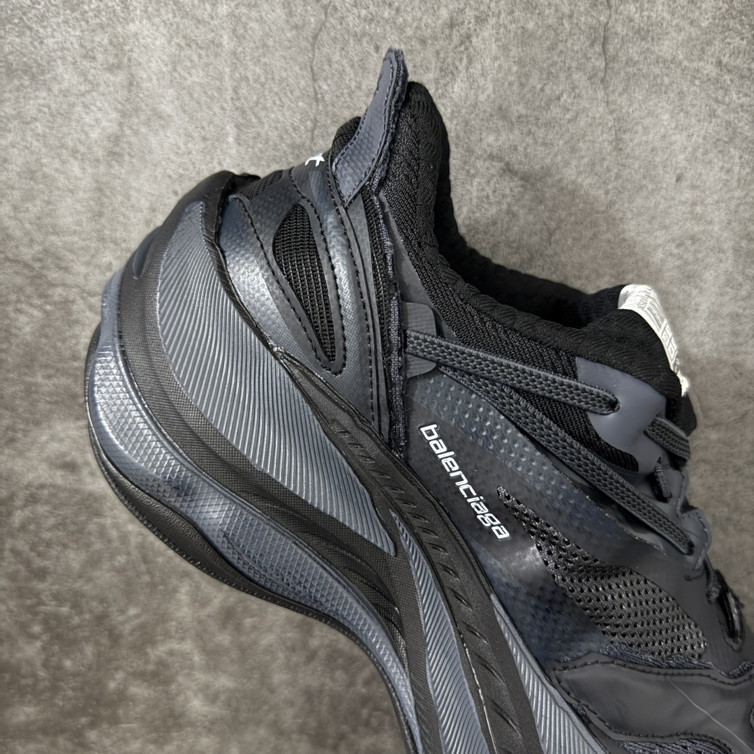 Balenciaga巴黎世家26代 Jet 压纹印花 圆头厚底4.25cm 低帮 老爹鞋 男款 黑色市场